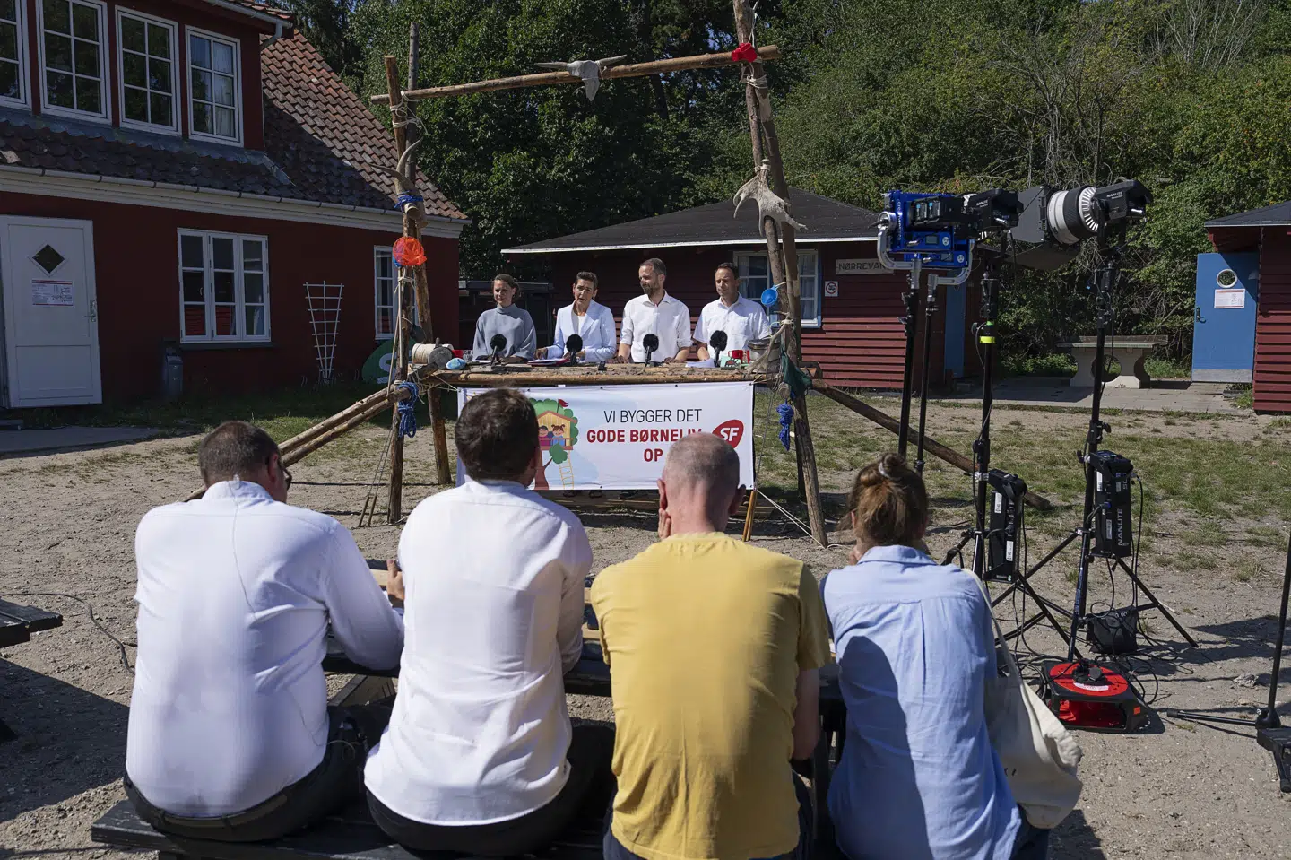 - Vi skal tage imod nogle sårede børn, men der er udfordringer, siger SF-formand Pia Olsen Dyhr.