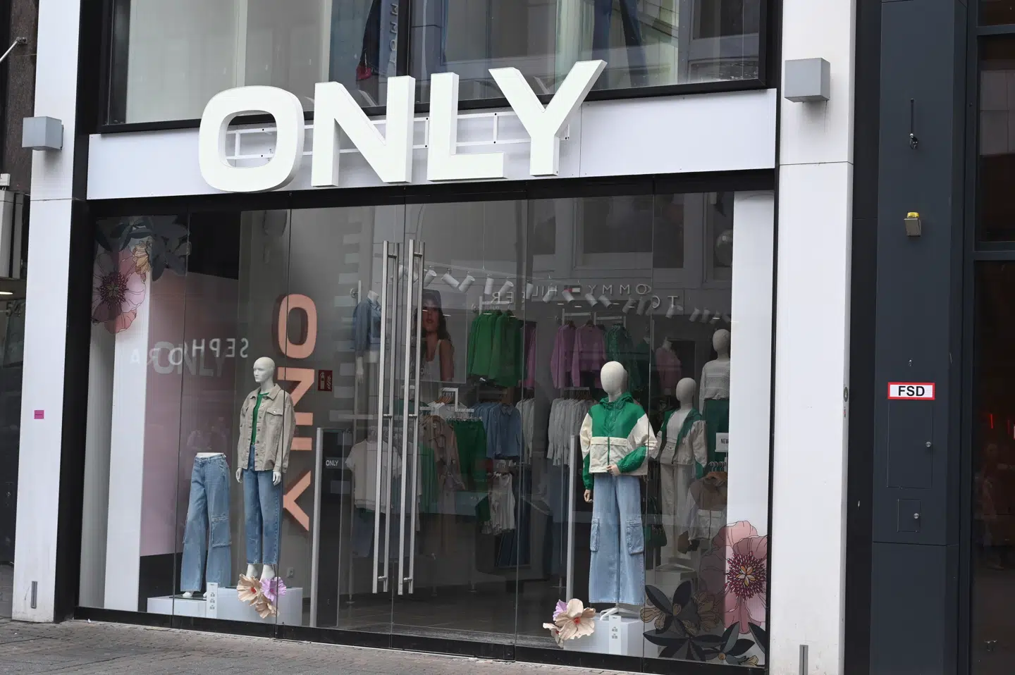 Sidste år fandt Bestseller gps'er syet ind i stykker af virksomhedens eget tøj. Efter 20 måneders ventetid har Bestseller nu fået tilsendt en redegørelse.