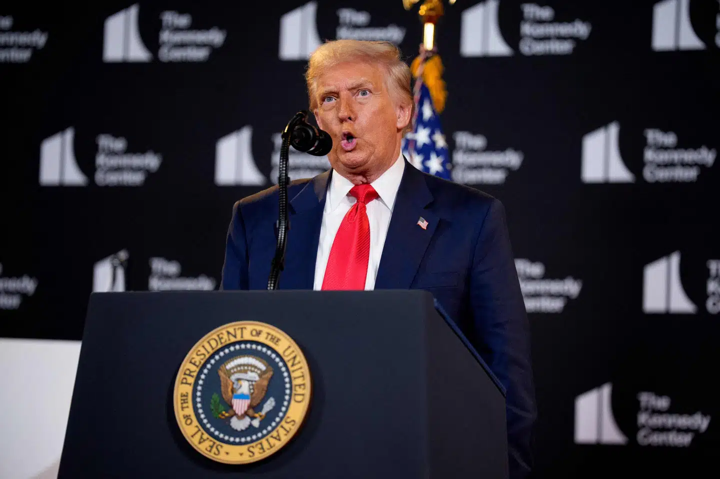 Donald Trump afholdt onsdag et onlinemøde med europæiske og ukrainske ledere. Samtalen drejede sig blandt andet om sikkerhedsgarantier for Ukraine i det tilfælde, at der opnås en våbenhvileaftale mellem Rusland og Ukraine.