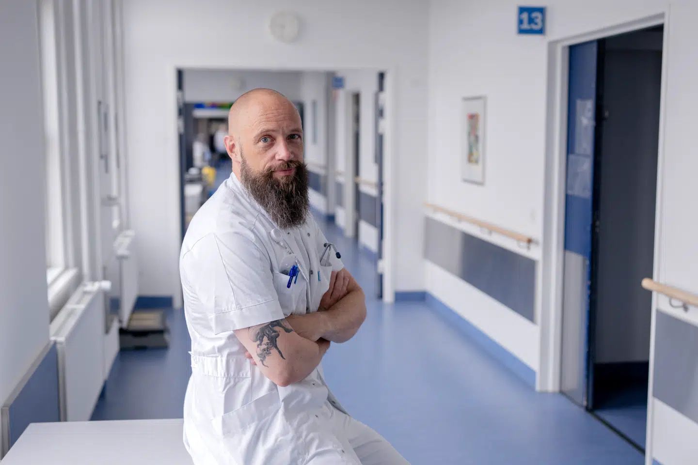 Overlæge Martin Schlultz mener, at det er vigtigt at træne hjernen for at undgå demens.