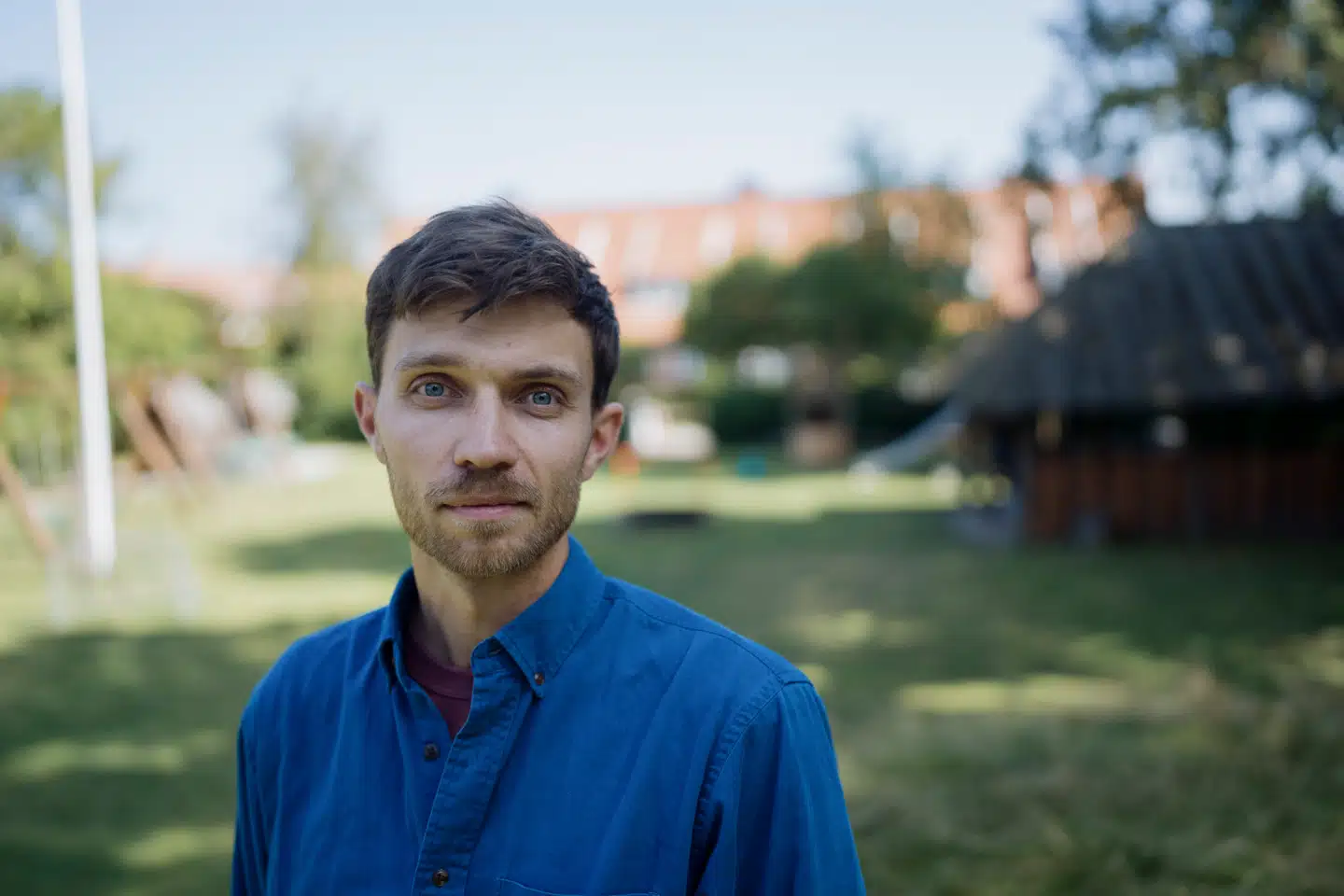 Da Tobias Sydradal og hans kæreste valgte, at han skulle gå hjemme for en tid, rasede debatten om daginstitutioner. Det var med til at skubbe dem i den retning, fortæller han. »Jeg så det som en slags forstørret øremærket barsel.«