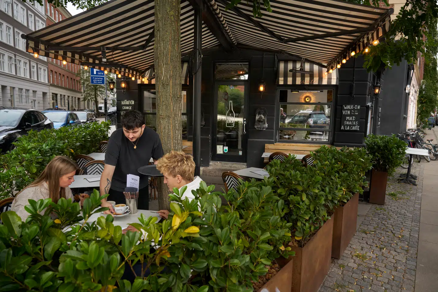 Le Weekend på Enghavevej, Vesterbro.