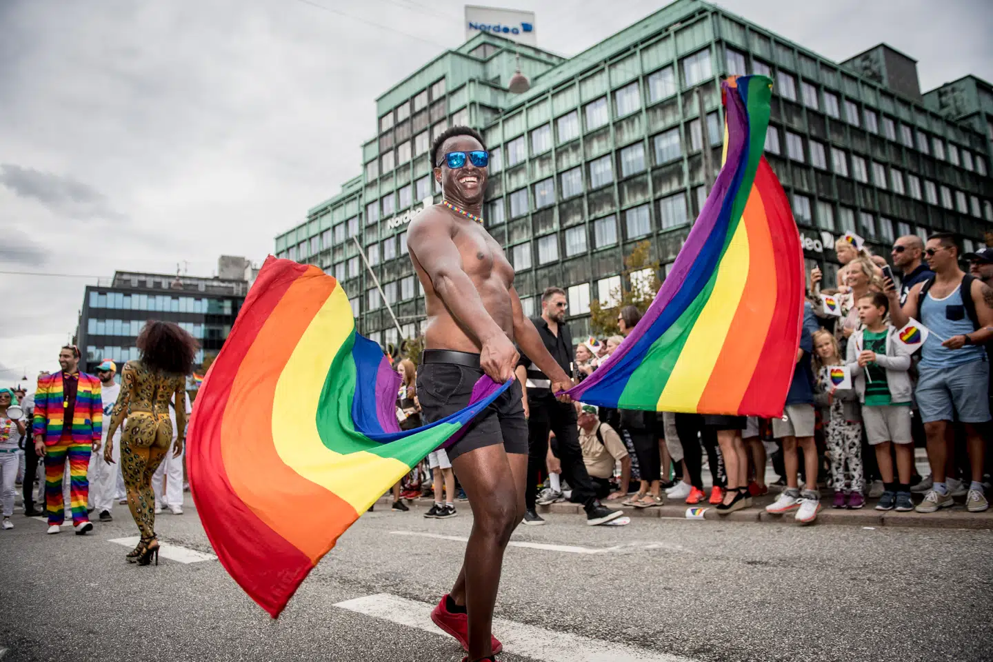 Det store Pride-optog er ikke gået gennem Nørrebro siden 2001, da det blev ramt af flasker. Nu viser tal, at muslimer udgør den største gruppe af homofober.