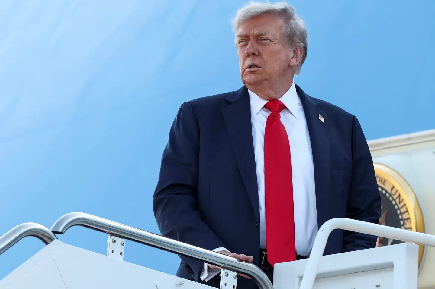 Donald Trump fortalte torsdag på et onlinemøde med europæiske og ukrainske ledere, at USA er villig til at spille en rolle ved en eventuel våbenhvile mellem Ukraine og Rusland, så Rusland ikke angriber igen. Det bekræfter han fredag. (Arkivfoto).