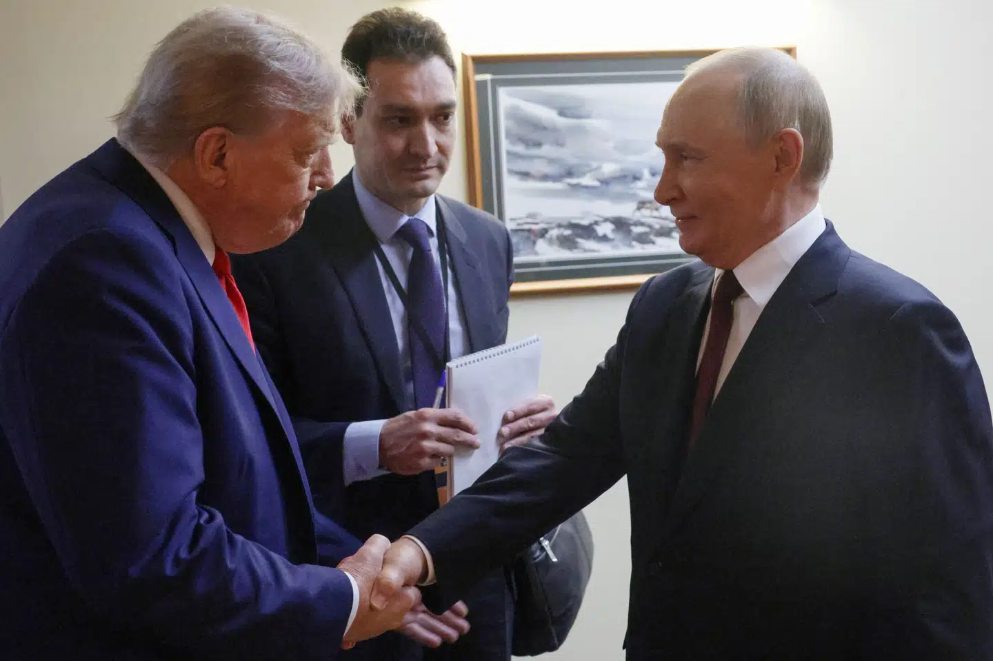 Unavngivne embedsmænd fra Det Hvide Hus siger, at førstedame Melania Trump i brev til Putin blandt andet nævner bortførelser af børn.