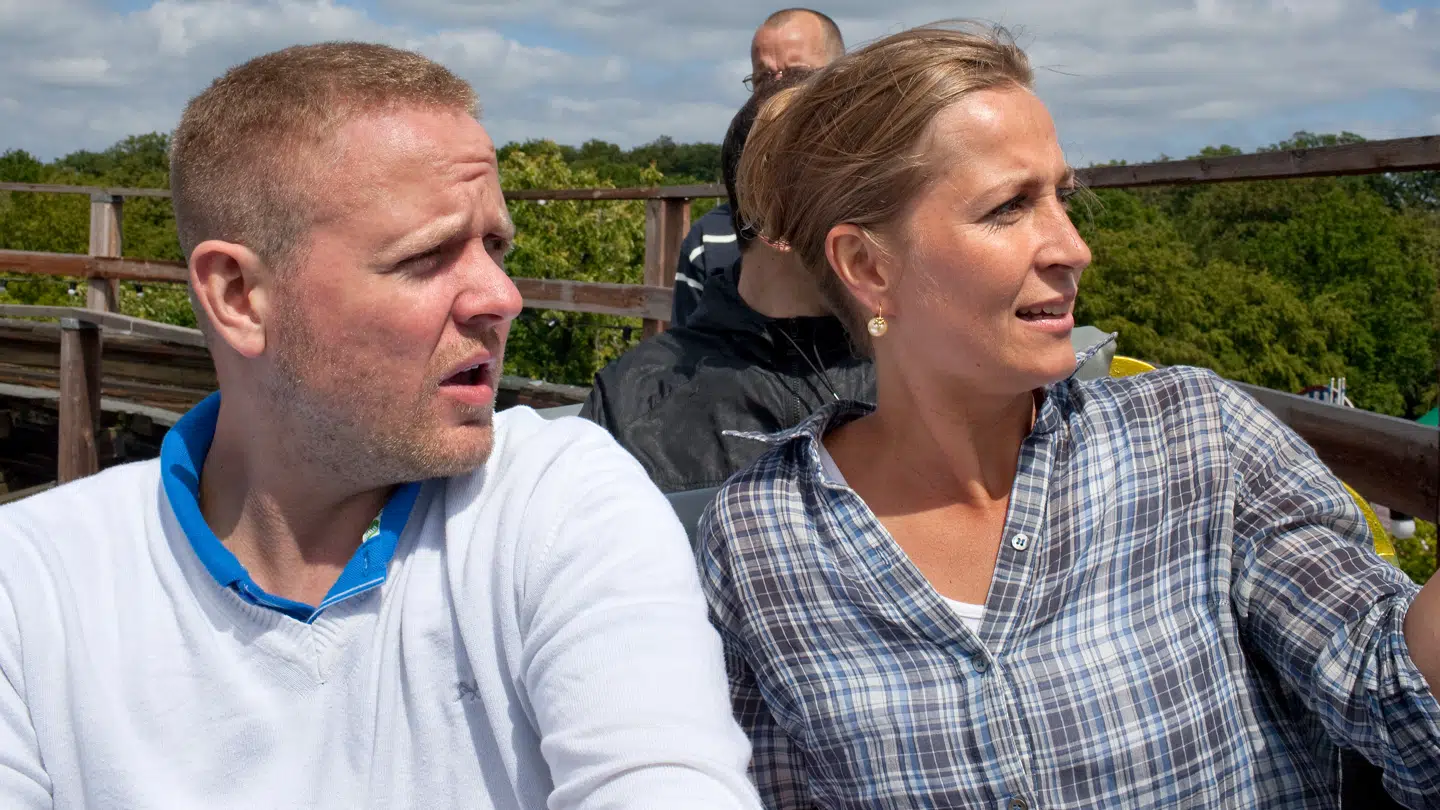 Anders Matthesen og Cemille Rosenberg Matthesen optræder sjældent offentligt sammen. Her er de fanget på Bakken i 2009, fire år før de blev gift og dermed mere end komiker og manager.