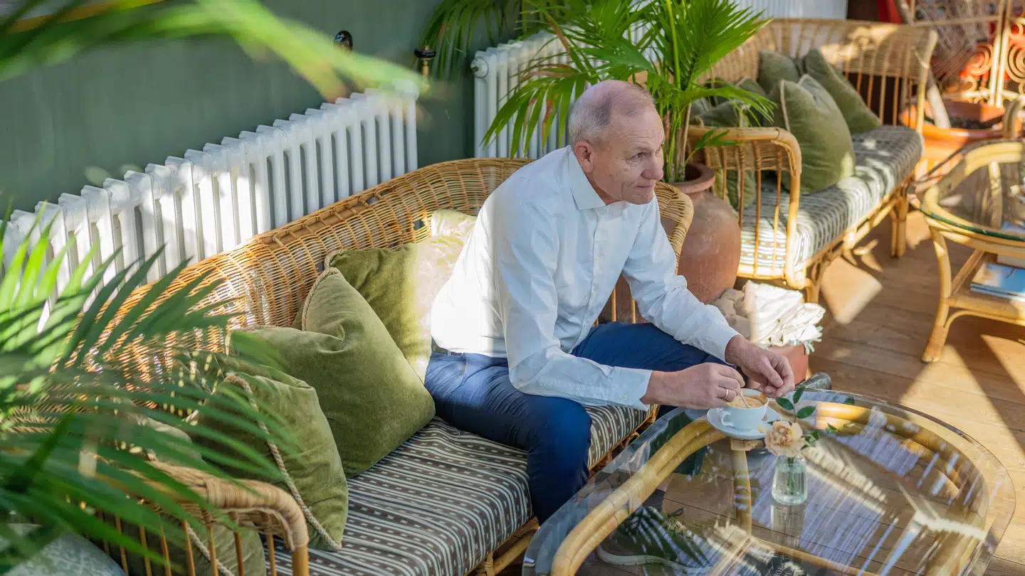 Investor Jens Løgstrup kalder nylige informationslækager i Ørsted og Bavarian for »en skandale.«