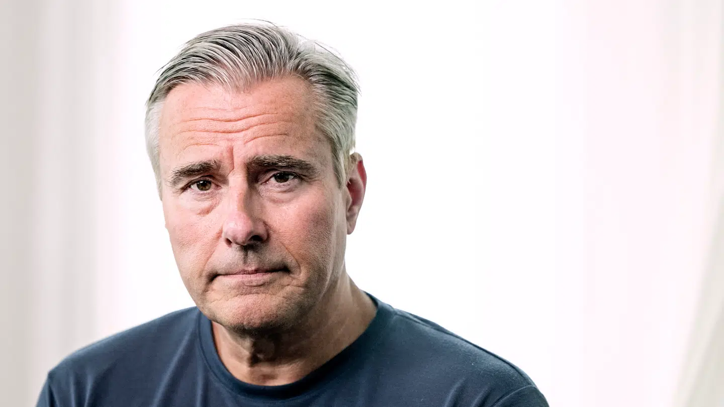 Henrik Sass Larsen er sigtet for at have været i besiddelse af omkring 6.000 billeder og cirka 2.000 videofiler med seksuelt overgrebsmateriale med børn. Han har udtalt sig om sagen i B.T.s podcast Q&co.