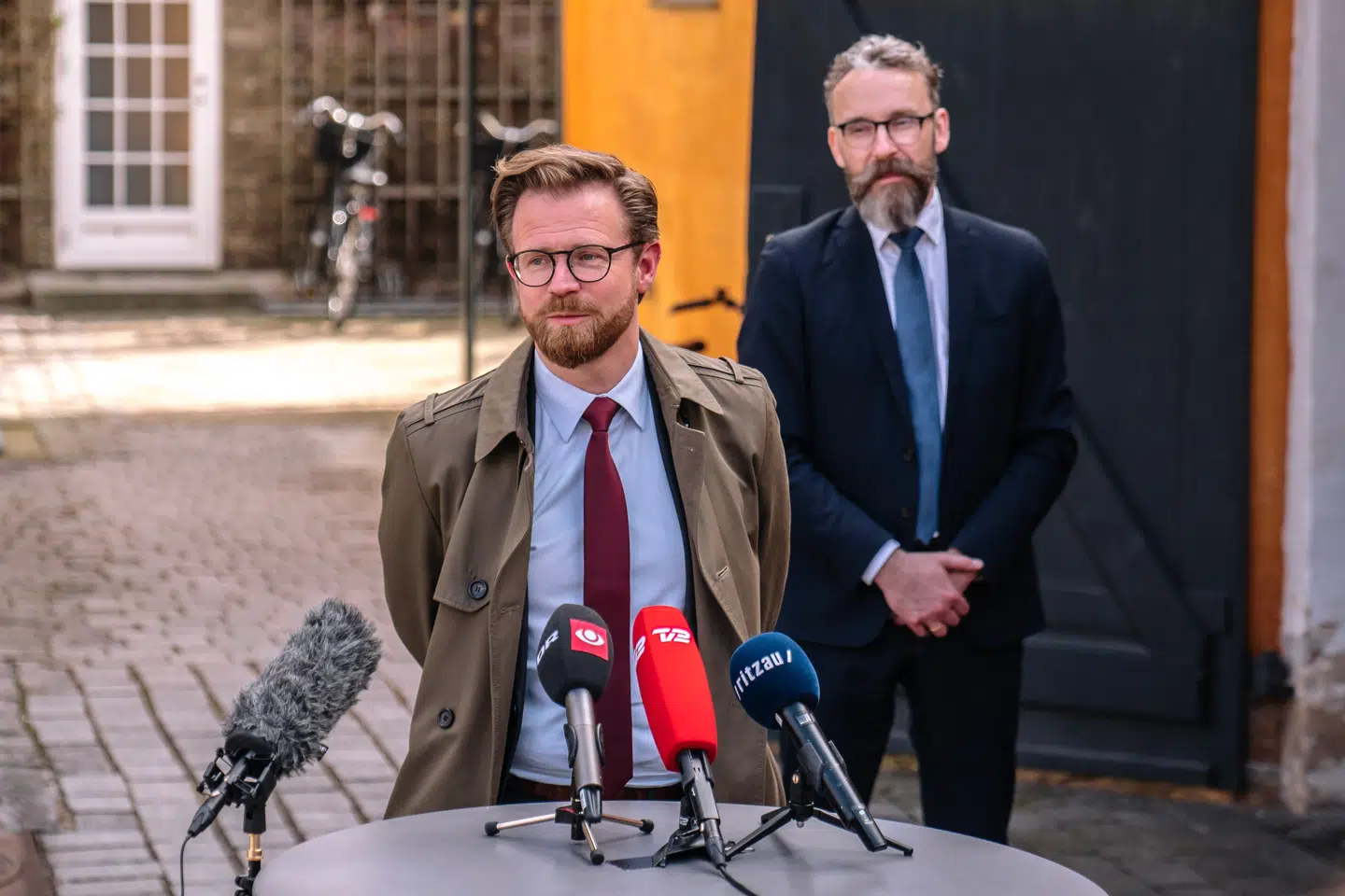 Benny Engelbrecht (S) og Ole Birk Olesen (LA) er stærkt uenige om forløbet op til den store kapitalforhøjelse i Ørsted, som nu får tilført 30 milliarder kroner fra staten.