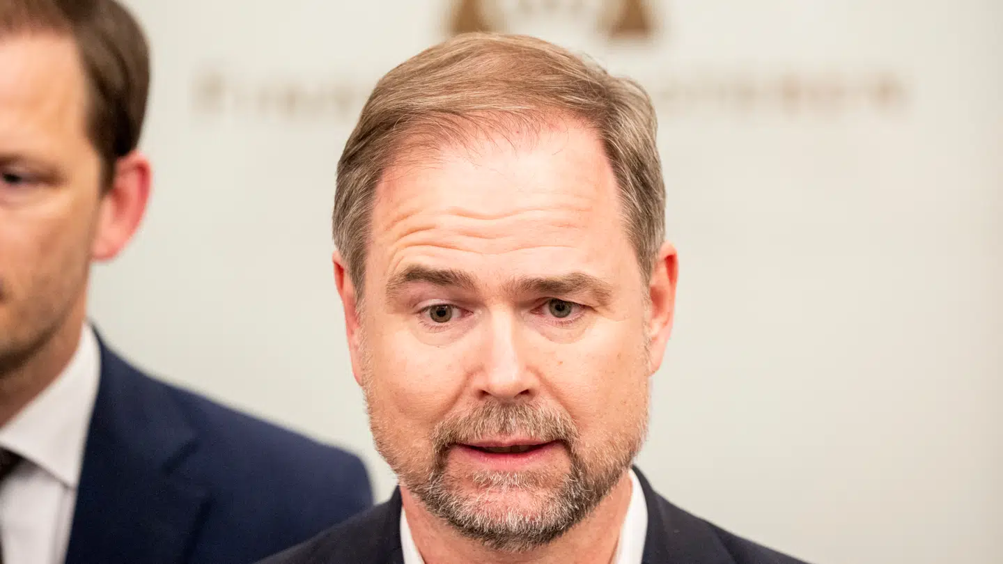 Finansminister Nicolai Wammen har besluttet at skyde nye 30 milliarder kroner ind i kriseramte Ørsted. Men det er en kæmpe fejl, mener B.T.s debatredaktør, Joachim B. Olsen.