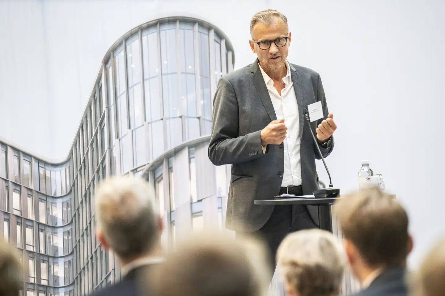 Projektdirektør for Mary Elisabeths Hospital Jesper Erdal holdt tale, da udstillingen om Mary Elizabeths Hospital blev åbnet ved Dansk Industri i september sidste år. (Arkivfoto).