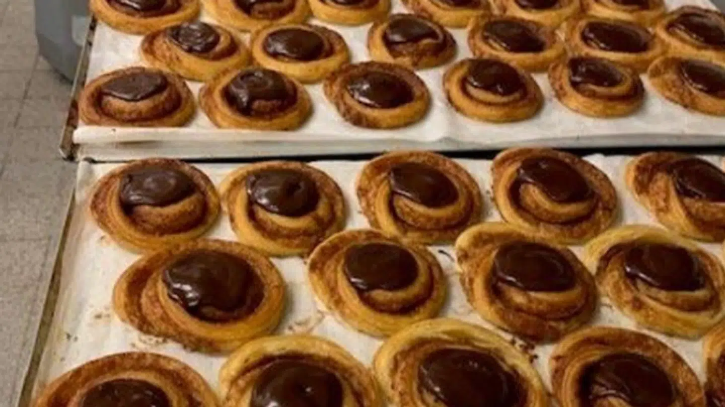 Chokoladeafgiften er 42 øre af en snegl til 26 kroner hso bagermesteren John Jønsson.