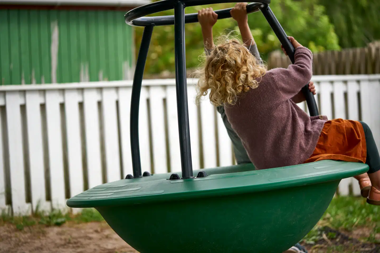 »I stedet for at bruge 800 millioner skattekroner på at fjerne brugerbetalingen, burde vi koncentrere os om at nytænke velfærden,« skriver Signe Bøgevald Nielsen (LA) om det opsigtsvækkende forslag fra overborgmesterkandidat Pernille Rosenkrantz-Theil (S).