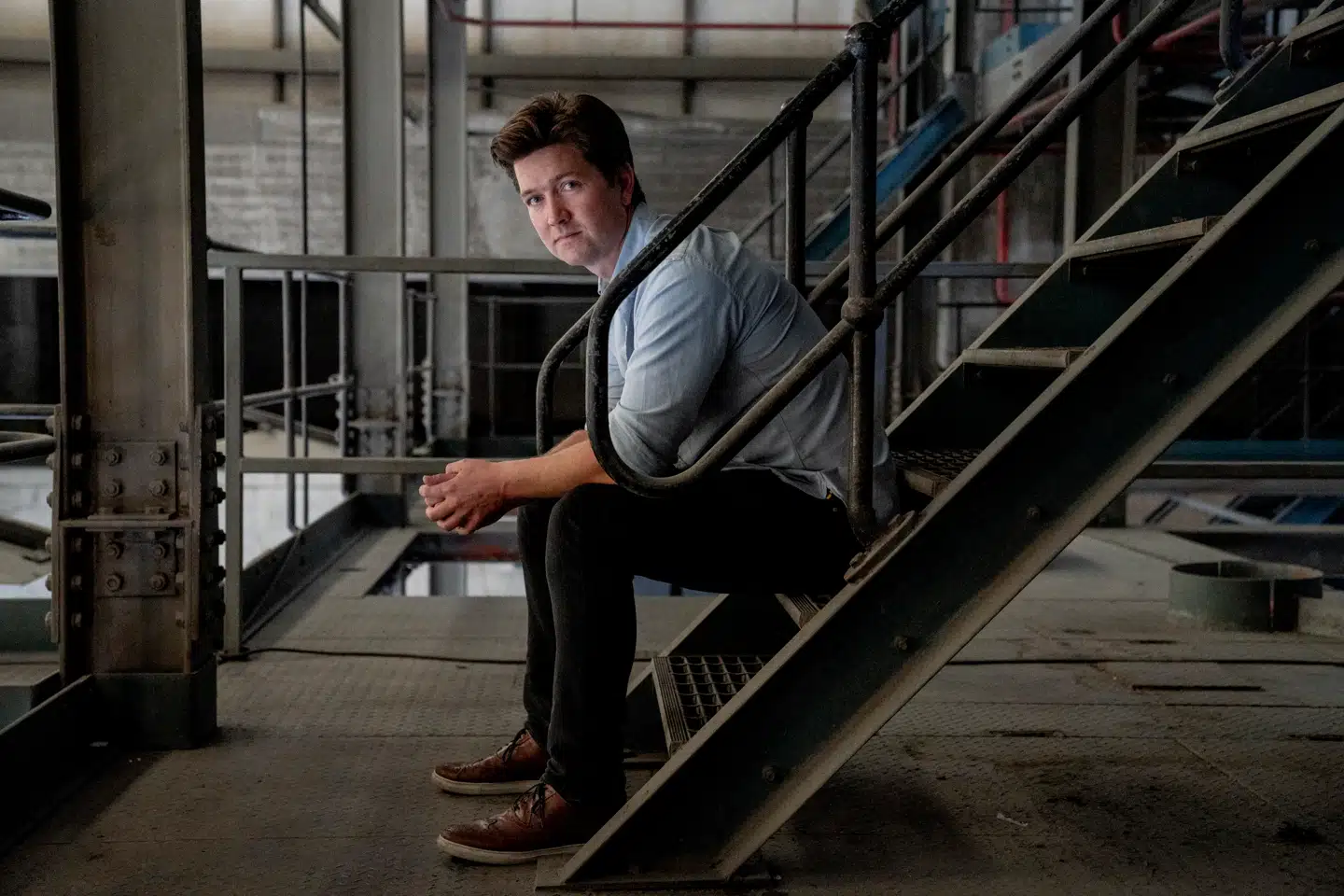 Selvbedraget holder os tilbage fra at lykkes på både arbejdspladsen og i hjemmet. I stedet bør vi omfavne det utrolige potentiale i middelmådighed - ifølge Morten Münsters nye bog, »Afdelingen for magisk tænkning«.