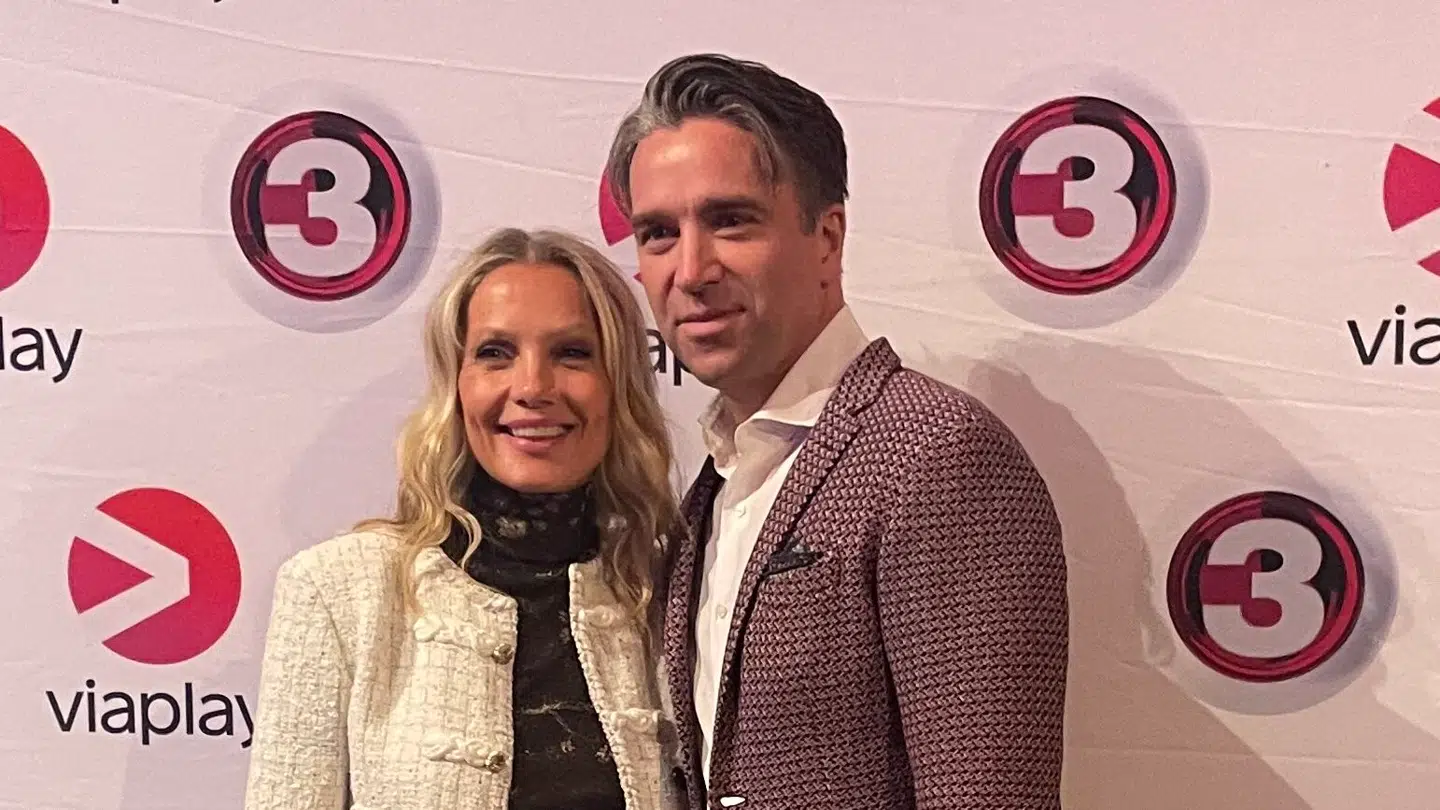 Caroline Fleming og Frederik Kølle kom for sent til Viaplays efterårspræsentation, men nåede stadig på scenen til at præsentere deres nye program 'Caroline og Dr. Kølle'. Foto: Lykke Buhl