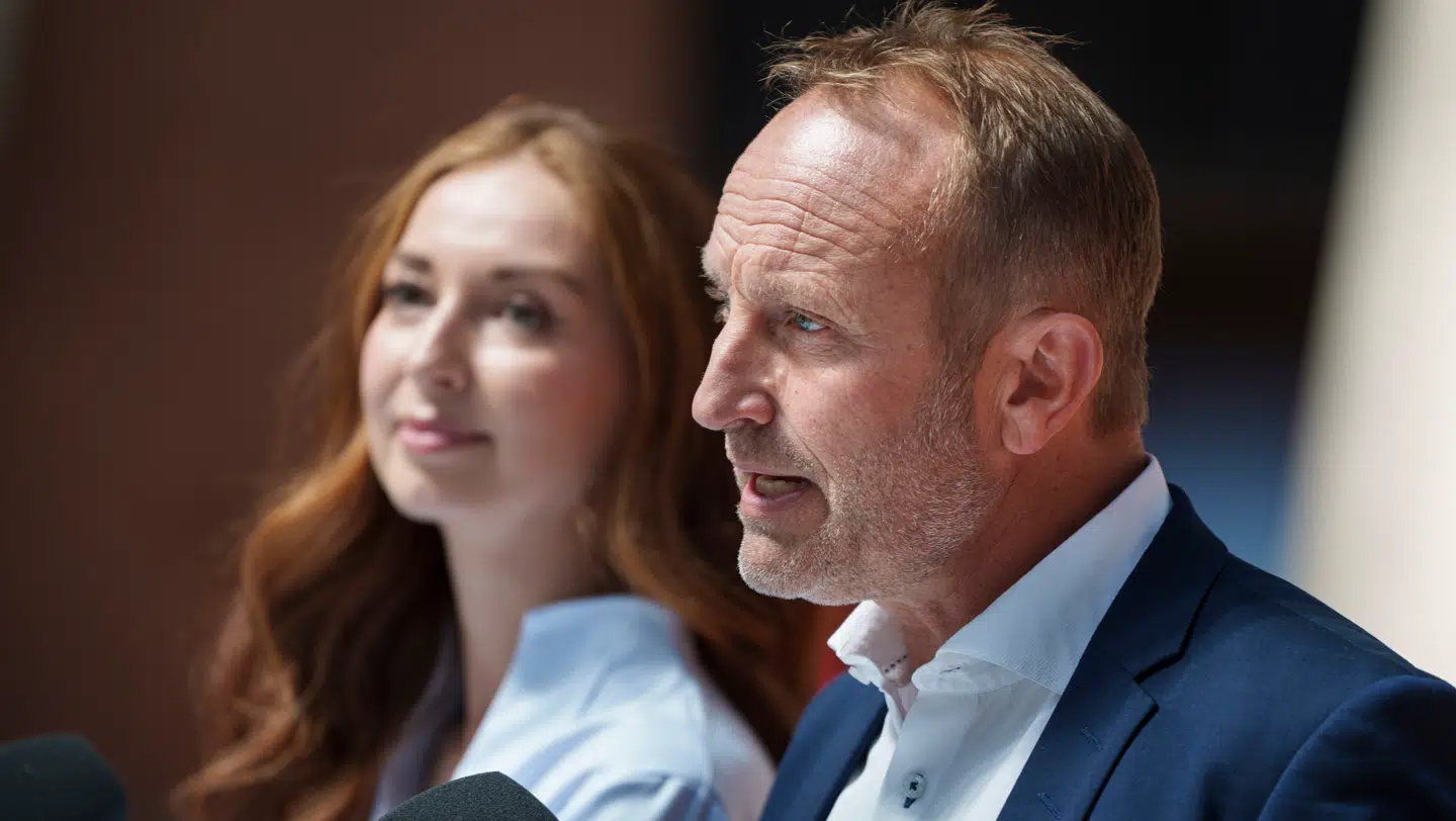Politisk leder Martin Lidegaard og næstformand Samira Nawa under pressemøde med Radikale Venstre i forbindelse med sommergruppemødet, på Københavns Hovedbanegård, onsdag den 20. august 2025.. (Foto: Liselotte Sabroe/Ritzau Scanpix)