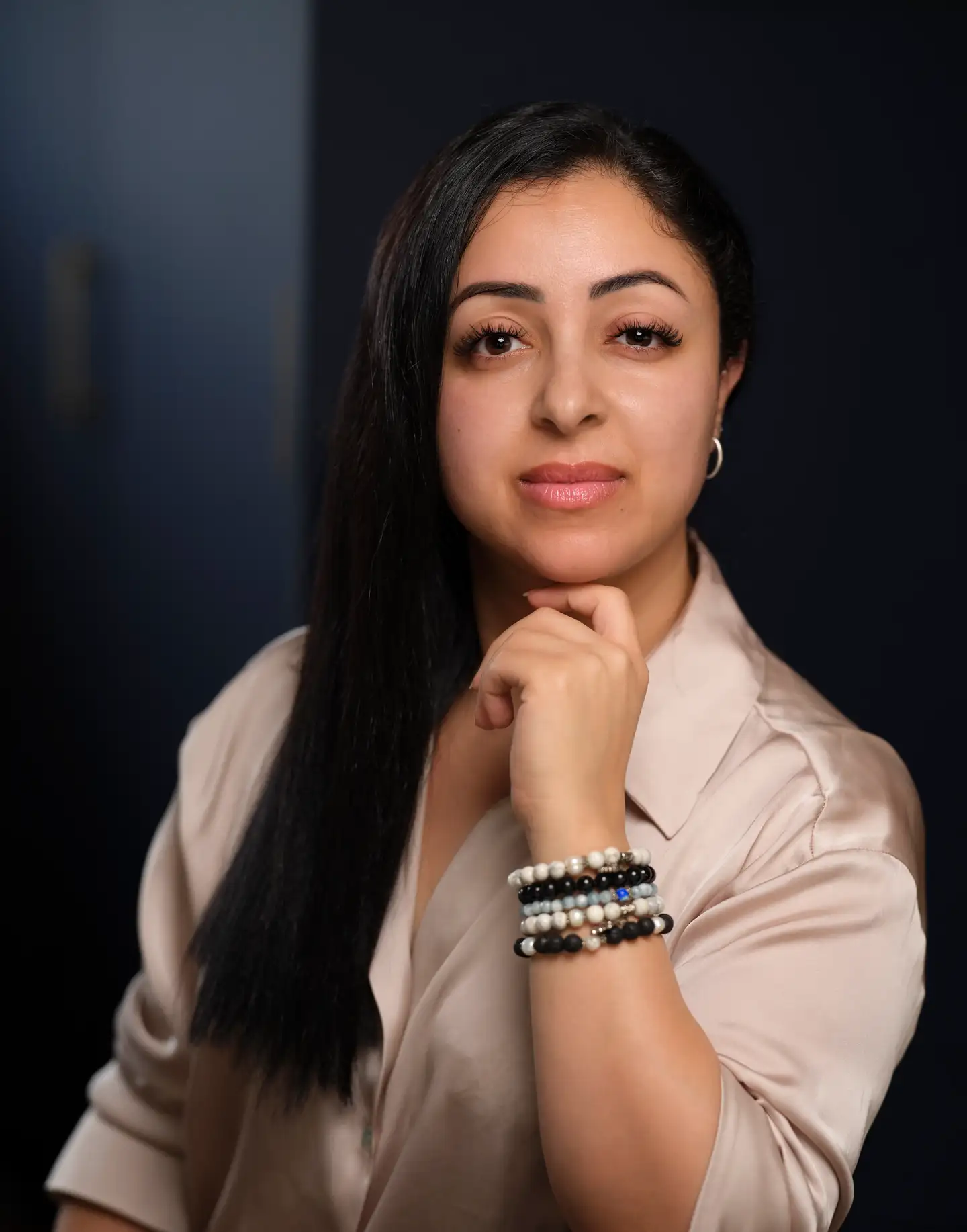 Linda Sanees »Søstermanifestet« er en rå og ærlig fortælling om at vokse op i en dansk ghetto og retten til at være ung.