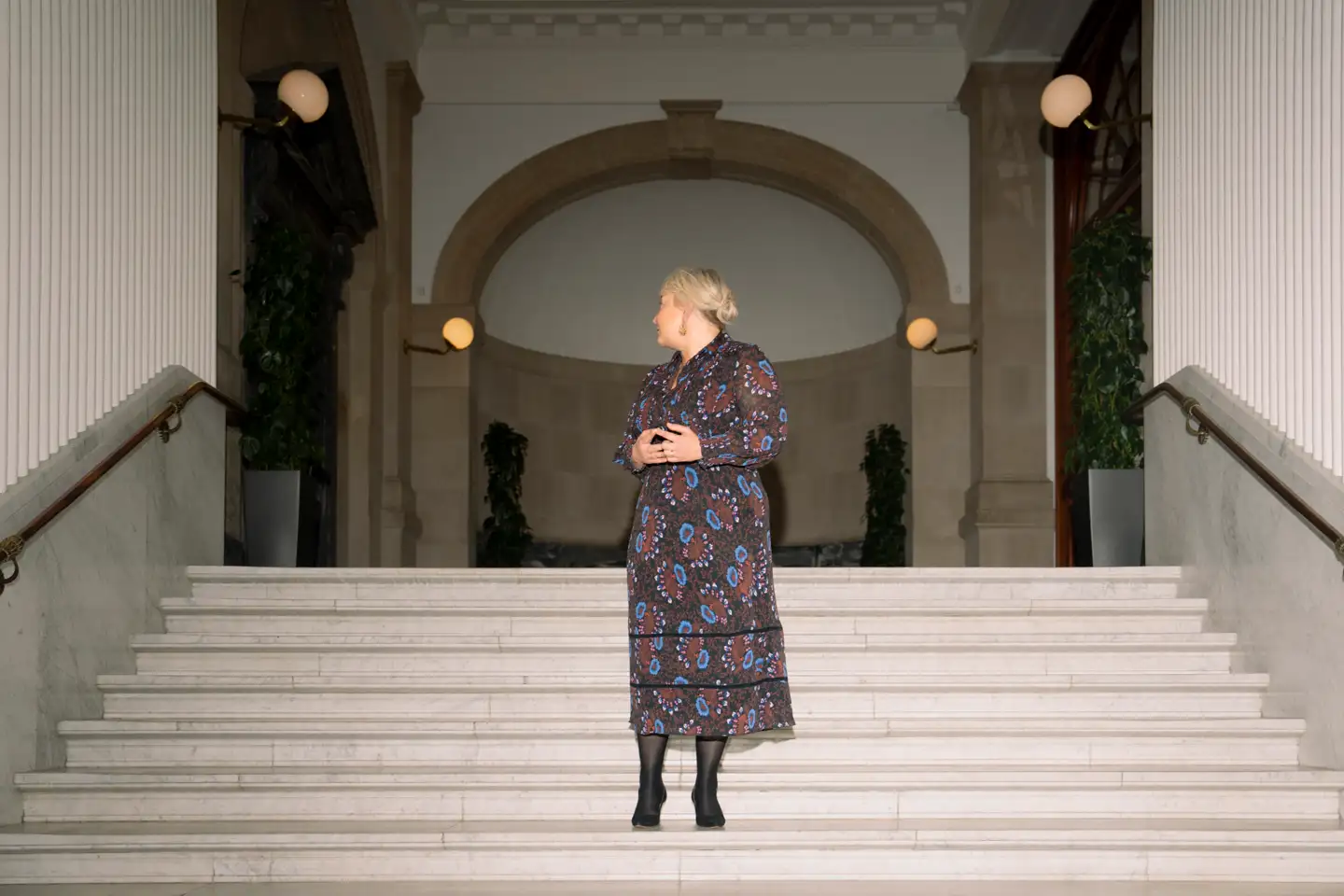 Uddannelses- og forskningsminister Christina Egelund (M) offentliggjorde fredag en undersøgelse af den eksplosive stigning i antallet af studerende fra særligt Bangladesh og Nepal på landets universiteter. Den viste blandt andet massive problemer med de studerendes fremmøde og faglige niveau.