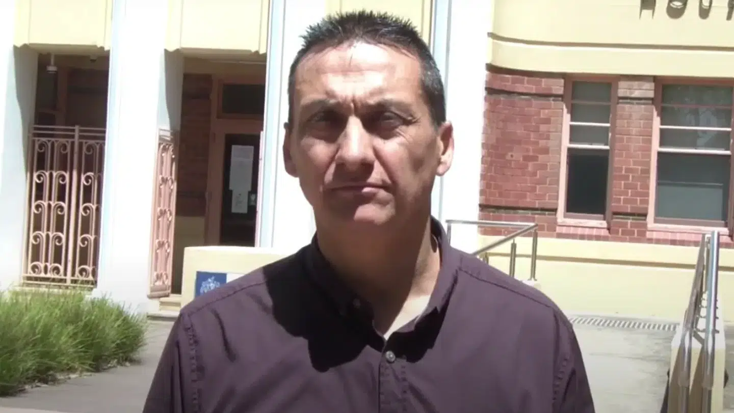 Australsk politi jagter Dezi Freeman.