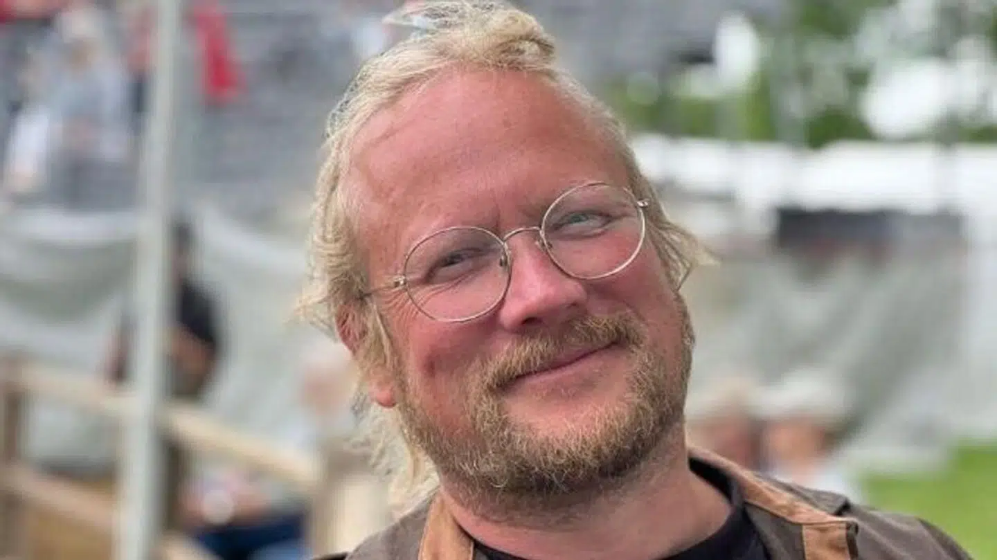 Markus Hvass træder ind i politik.