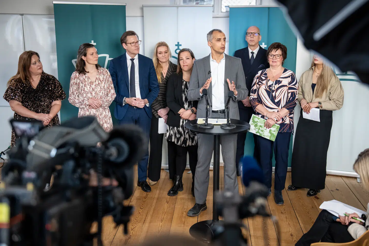 Børne- og undervisningsminister Mattias Tesfaye (S) kunne sammen med regeringspartierne og en bred forligskreds præsentere aftalen om folkeskolens kvalitetsprogram sidste år.