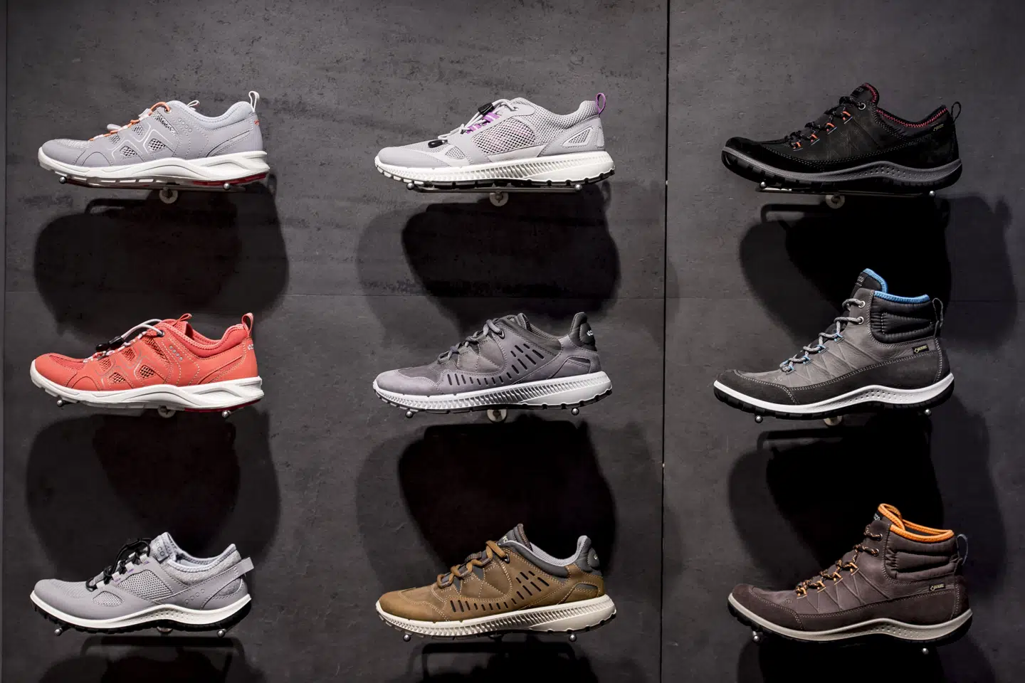 Paw Sko forhandler en række skomærker. Det gælder blandt andet Billi Bi, Gabor, New Balance og Ecco, som ses på billedet. (Arkivfoto).