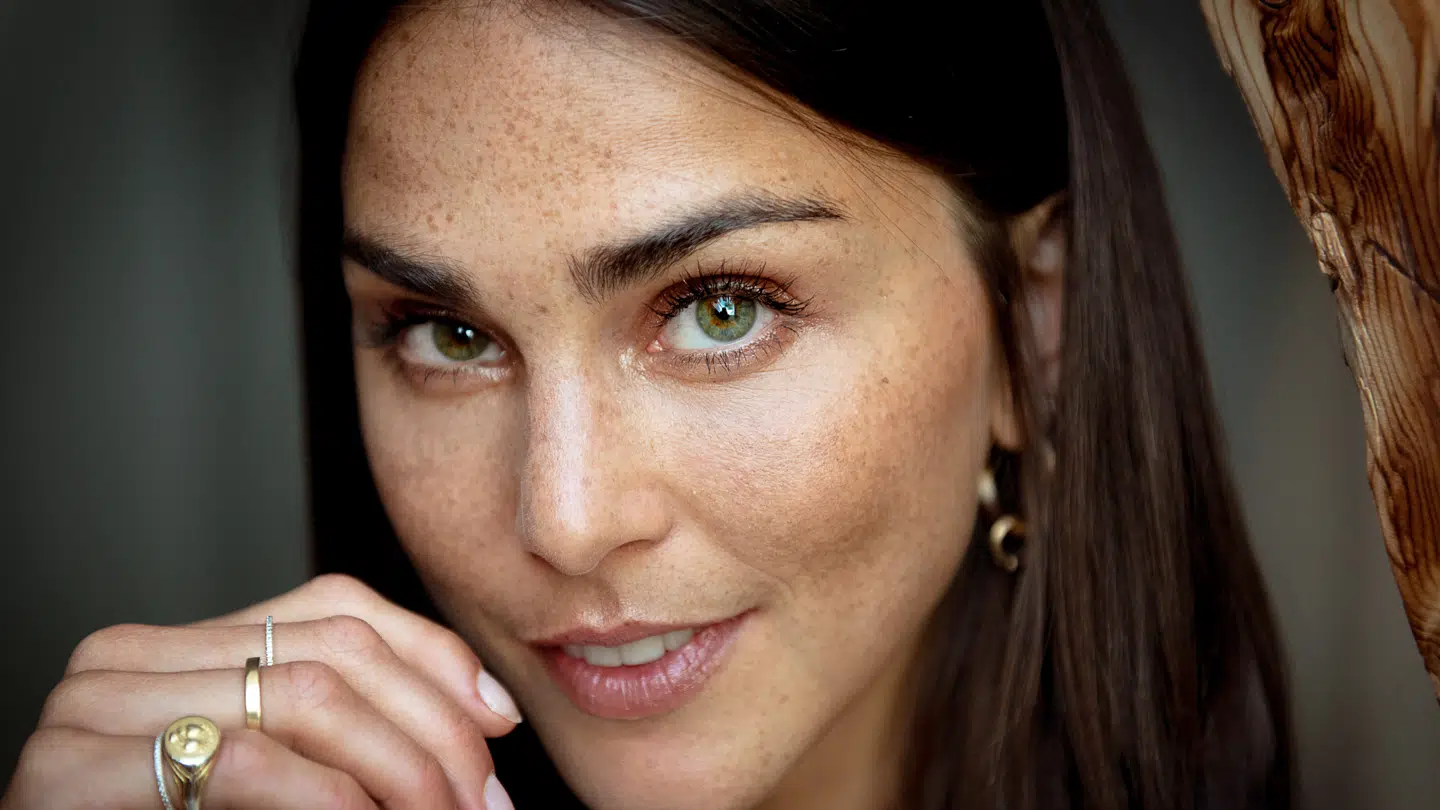 Model og TV-vært Cecilie Haugaard endte i en regulær shitstorm efter bogens udgivelse i vinteren 2024.
