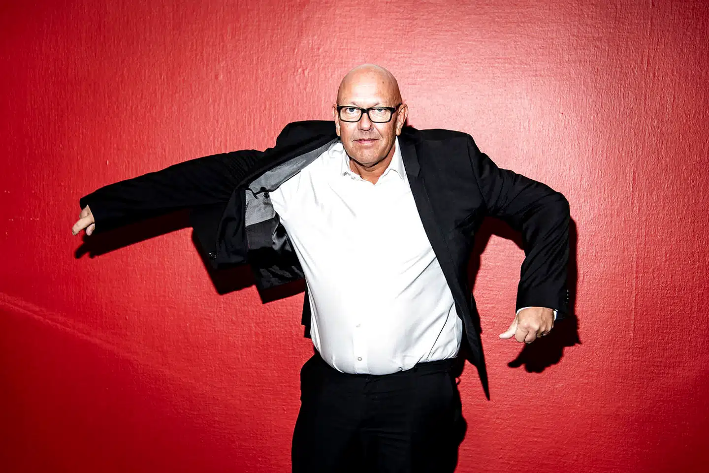 Peter Høgsted forsøgte, før han overtog Coop-topposten, at investere sine penge i mindre virksomheder, men det gik ikke som forventet. »Jeg fandt ud af, at jeg nok ikke var så god til andet end at lede. Det med selv at skulle sidde og ordne momsregnskaber og bestille flybilletter er simpelthen ikke mig,« har Peter Høgsted sagt.