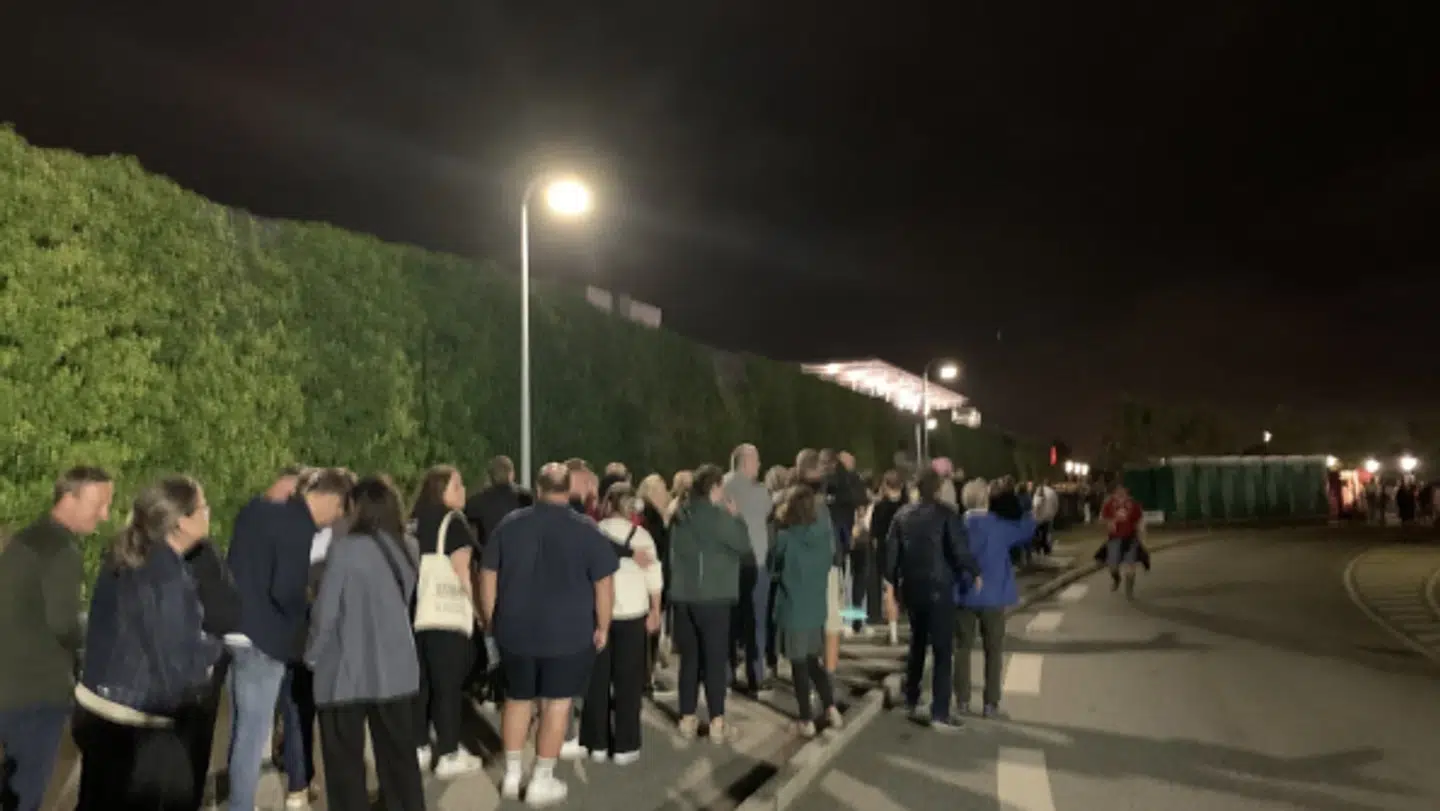 Her ses køen til metroen torsdag efter Ed Sheerans koncert på Amager.