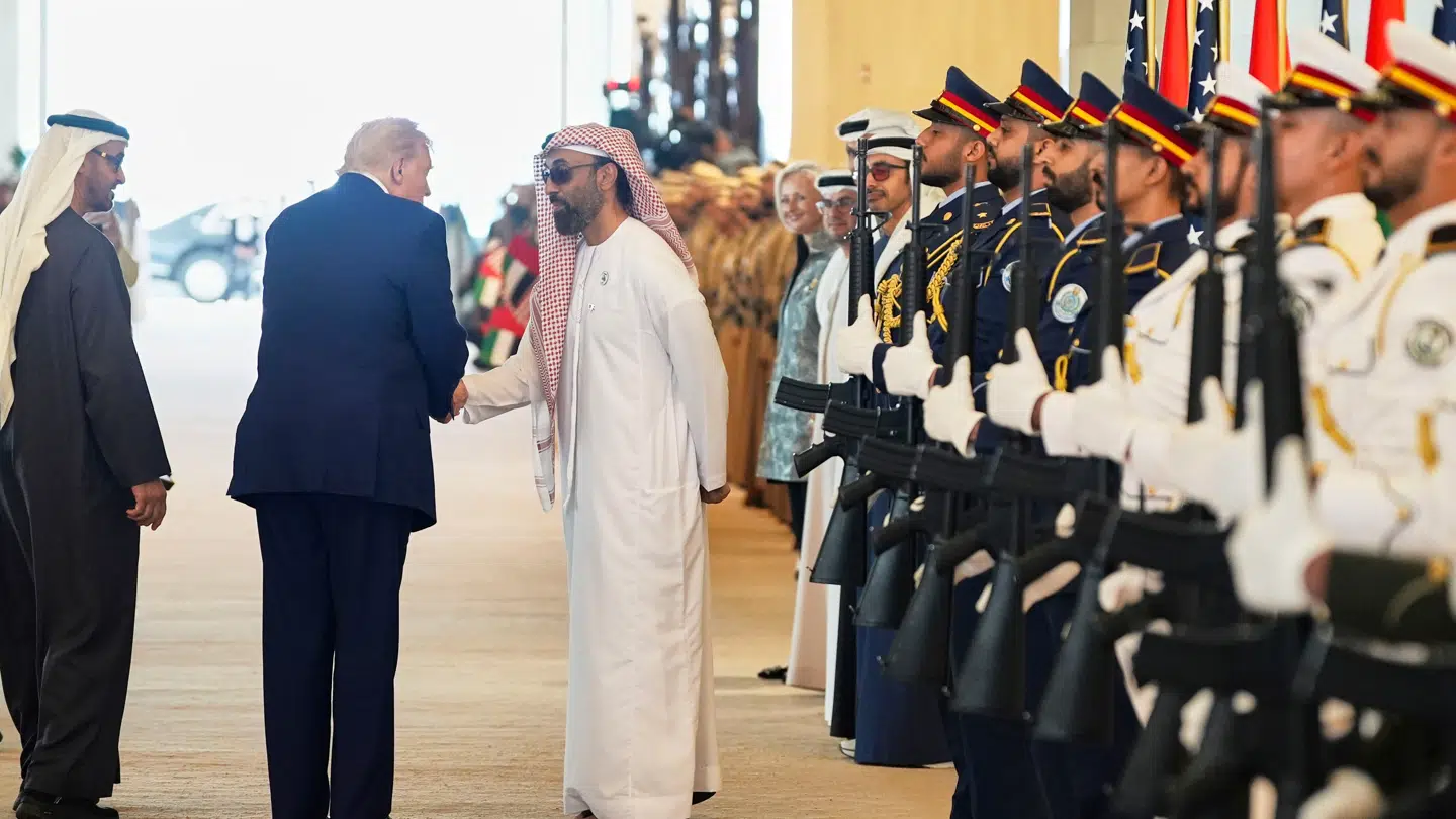 Tahnoun bin Zayed Al Nahyan har besøgt Trump i Det Hvide Hus - og USAs præsident har også besøgt sheiken i Abu Dhabi.
