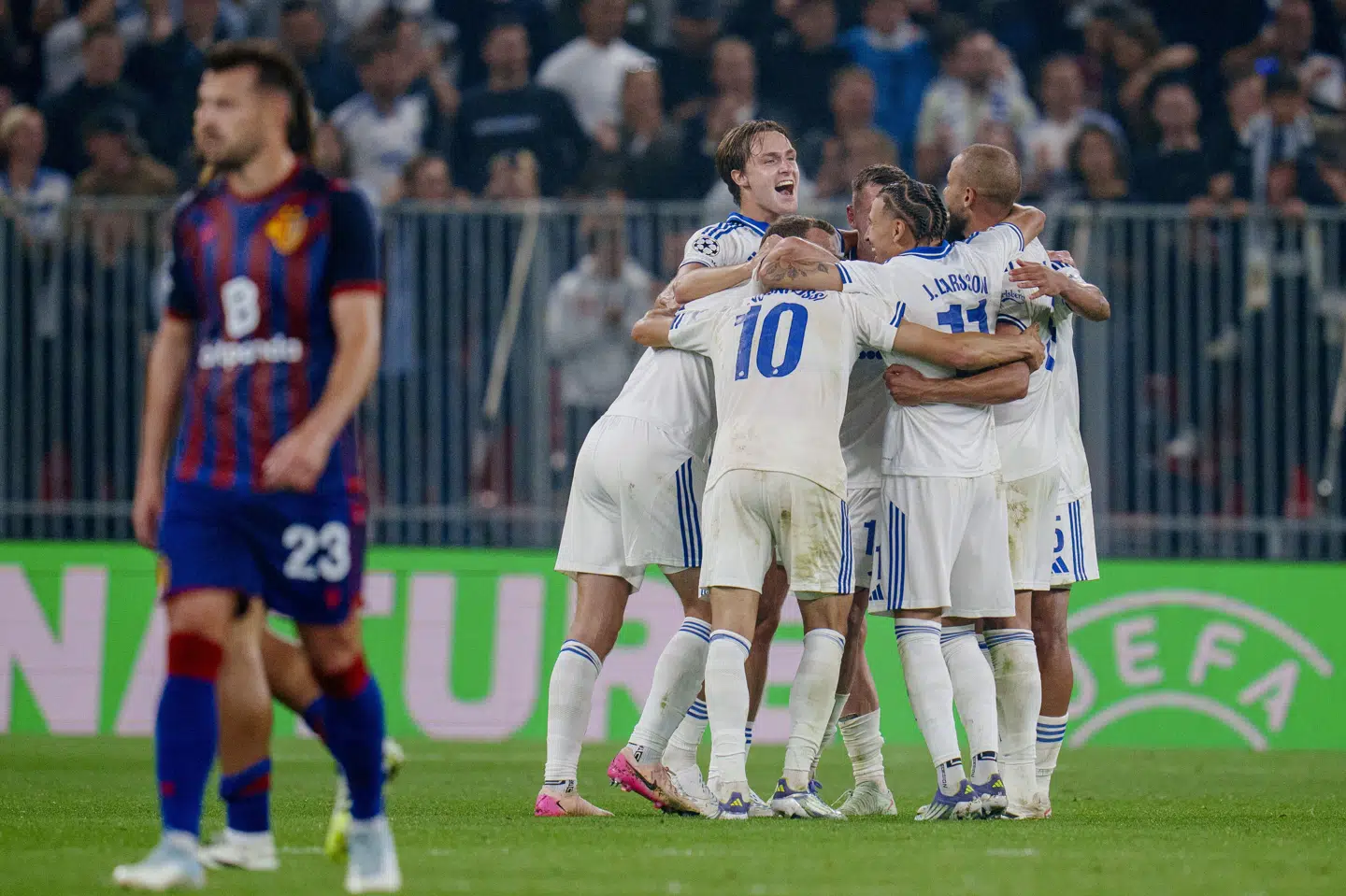 FC København kvalificerede sig til Champions League med en 2-0-sejr over Basel.