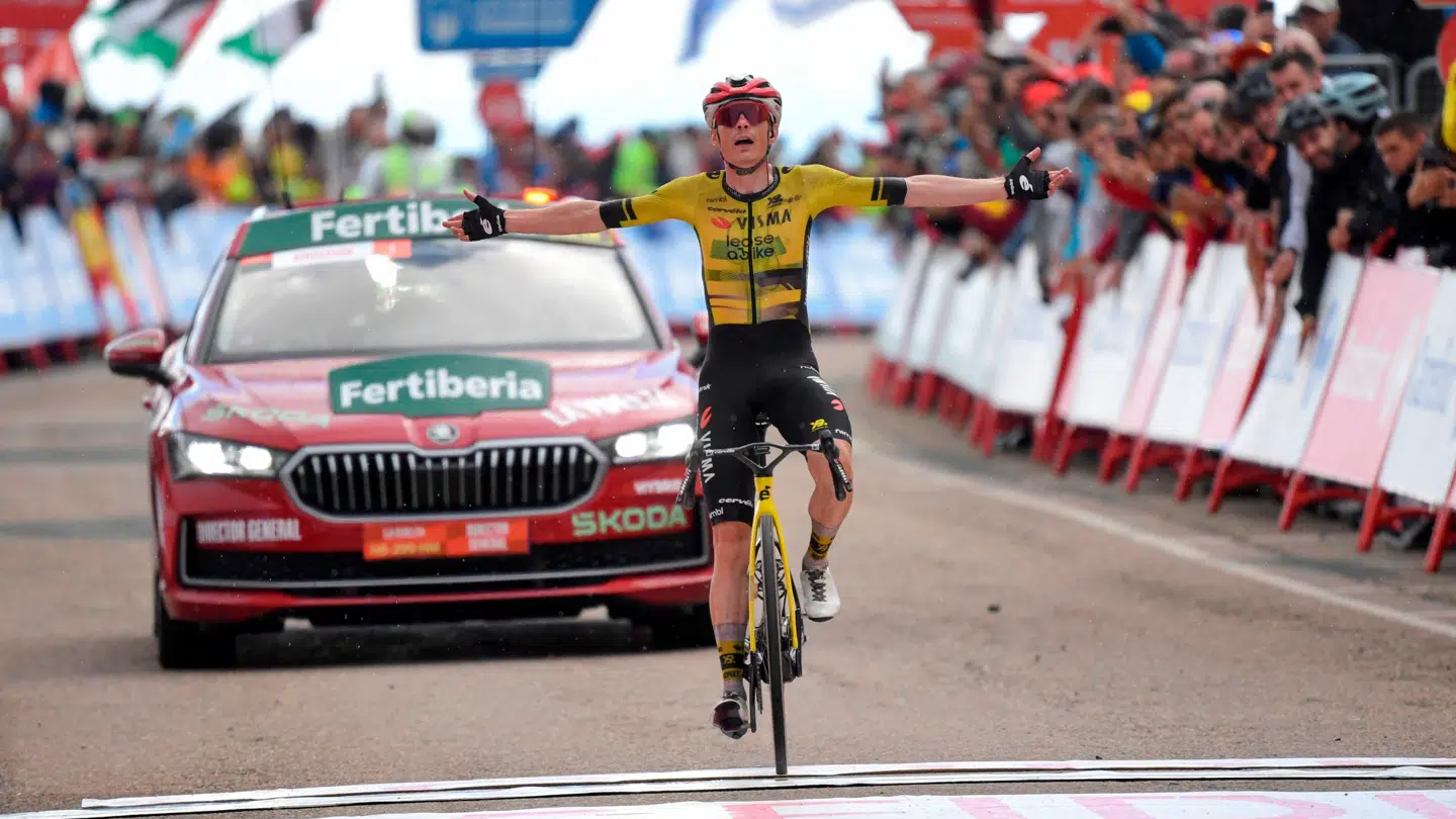 Jonas Vingegaard kørte alene over stregen og snuppede sin anden etapesejr i årets Vuelta.