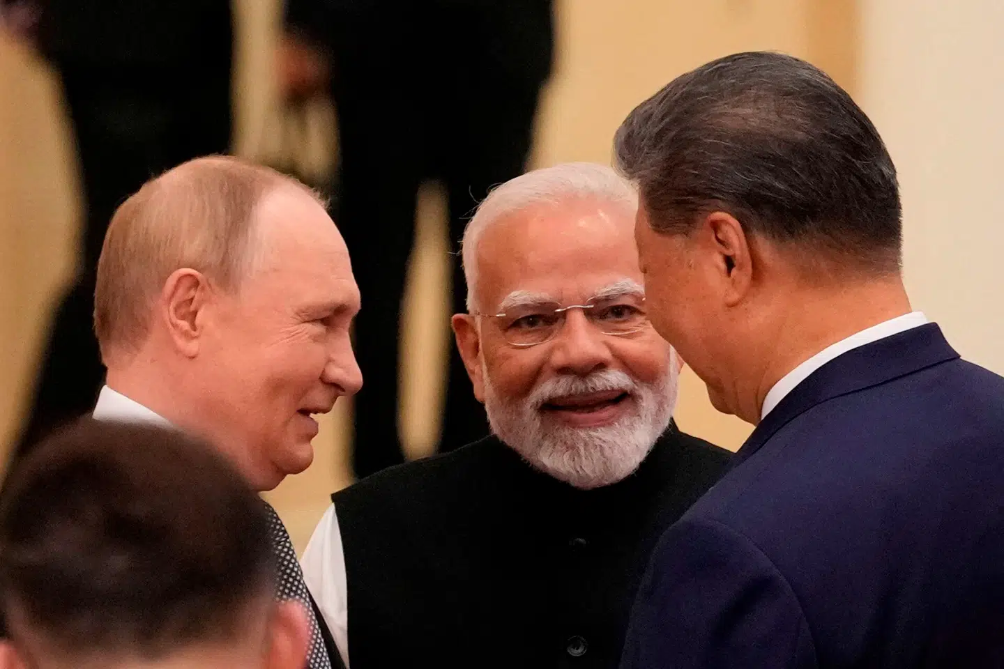 Narendra Modi, Vladimir Putin og Xi jinping til Shanghai Cooperation Organisation Summit. Foto: Suo Takekuma, Scanpix