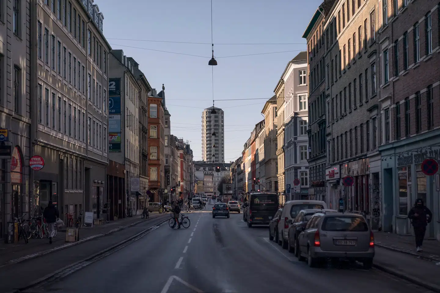 Beslutningen om at fortsætte arbejdet med en nulemissionszone på indre Vesterbro møder skarp kritik fra bilisternes organisation, FDM.