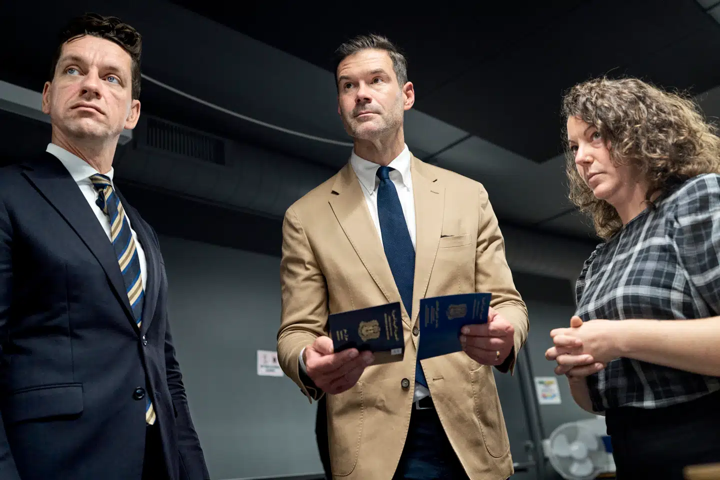 Sveriges migrationsminister, Johan Forssell, og udlændinge- og integrationsminister Kaare Dybvad Bek var på årets første efterårsdag på besøg hos Hjemrejsestyrelsen og Nationalt ID-Center.