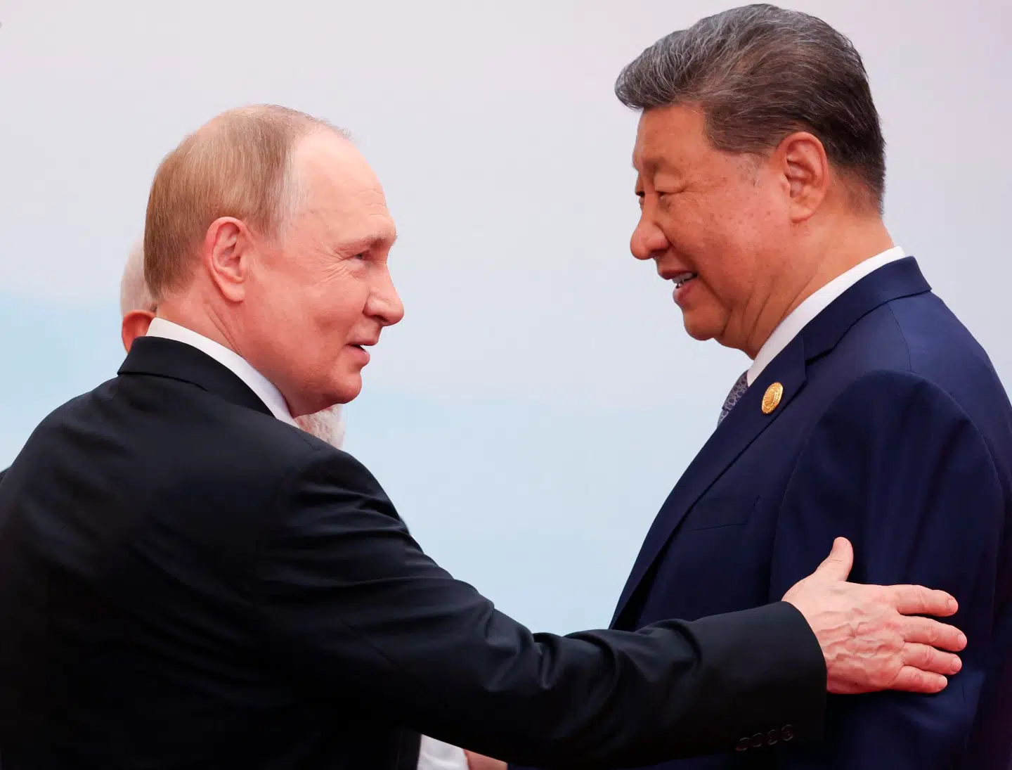 Rusland og Kina »deler et verdenssyn, hvor naboer ikke er frie nationer, men brikker i et større imperium«, skriver Anders Storgaard (K). Her ses præsident Vladimir Putin og præsident Xi Jinping ved SCO-topmødet 1. september. Foto: Alexander Kazakov/AFP/Ritzau Scanpix