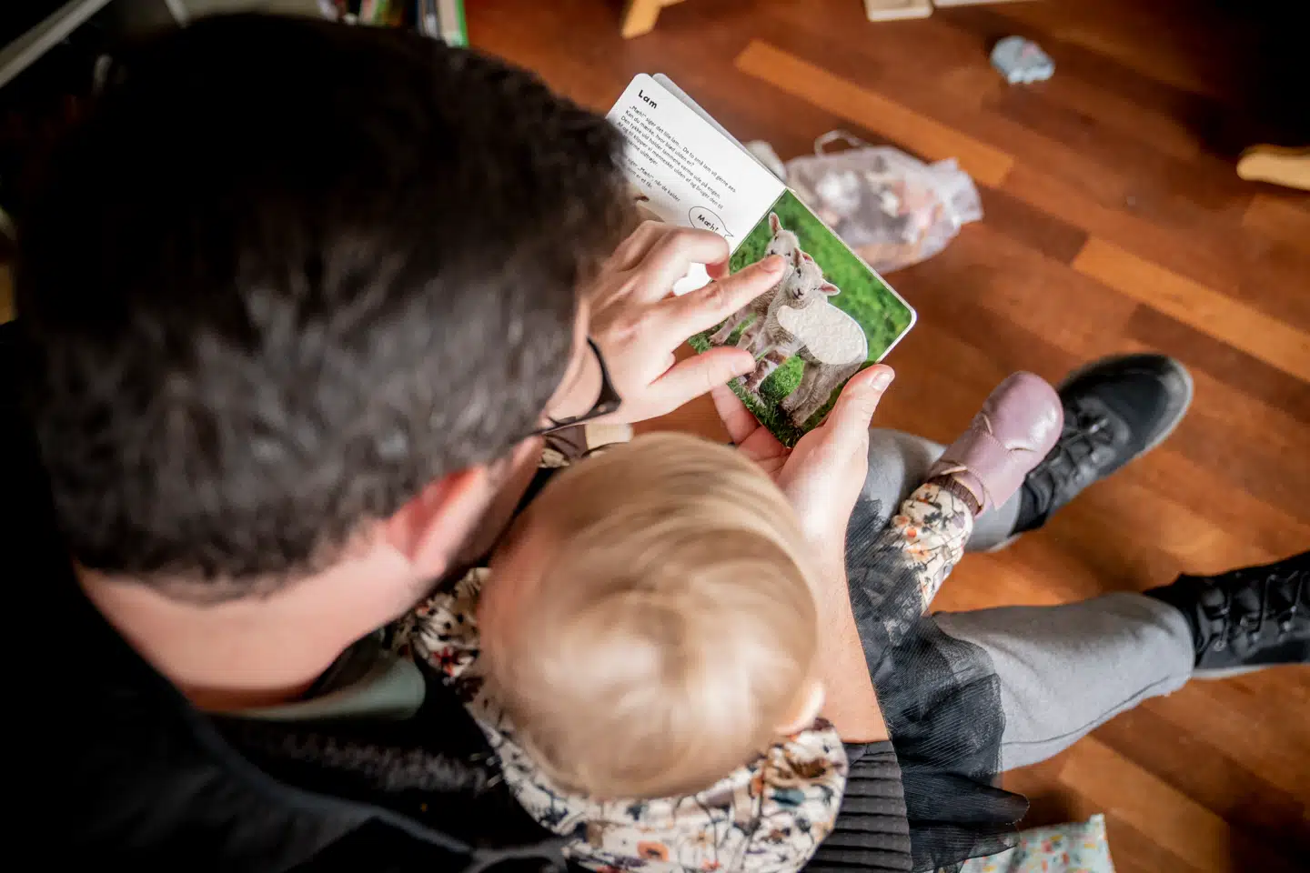 »Jeg tror, det samfund, vi politisk har konstrueret, hvor begge forældre forventes at være lige meget på arbejde hele tiden, hele livet, matcher dårligt med unge menneskers ambitioner om det gode liv,« skriver Lisbet Røge Jensen. Arkivfoto: Mads Claus Rasmussen/Ritzau Scanpix