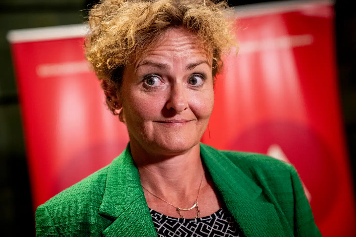 »Line Barfod og Enhedslisten ved udmærket godt, hvad Pernilles hjerte banker for. Hun har været fredsvagt i Palæstina, blevet skudt på med gummikugler af det Israelske militær, bygget skoler i Palæstina og demonstreret imod ulovlige bosættelser. Det taler vist for sig selv,« lyder det fra Socialdemokratiets politiske ordfører i København, Mette Reissmann.