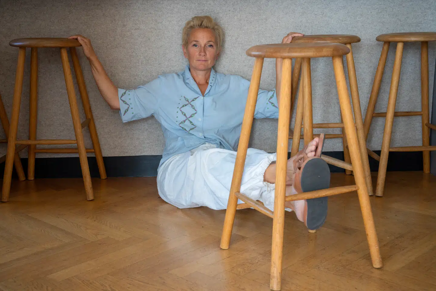 »Der er ikke mange, der har sat ord på min generation af kvinder, og slet ikke os selv,« mener Ane Cortzen. »Der står stadig en gabende tom glasmontre. For hvad er der tilbage, som vi engang vil blive husket for?«