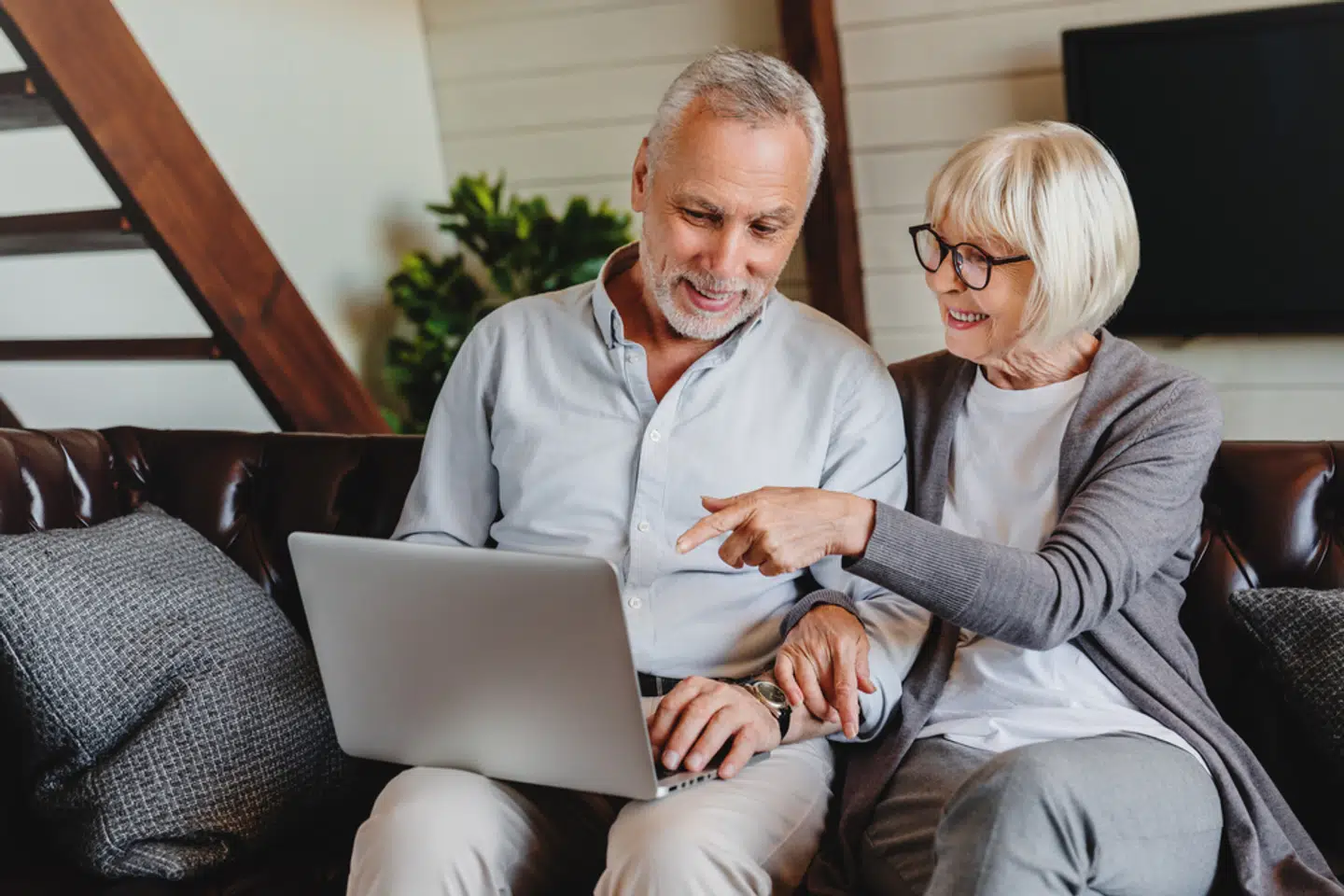 Hvem mon er den bedste til at investere hjemme hos dig?