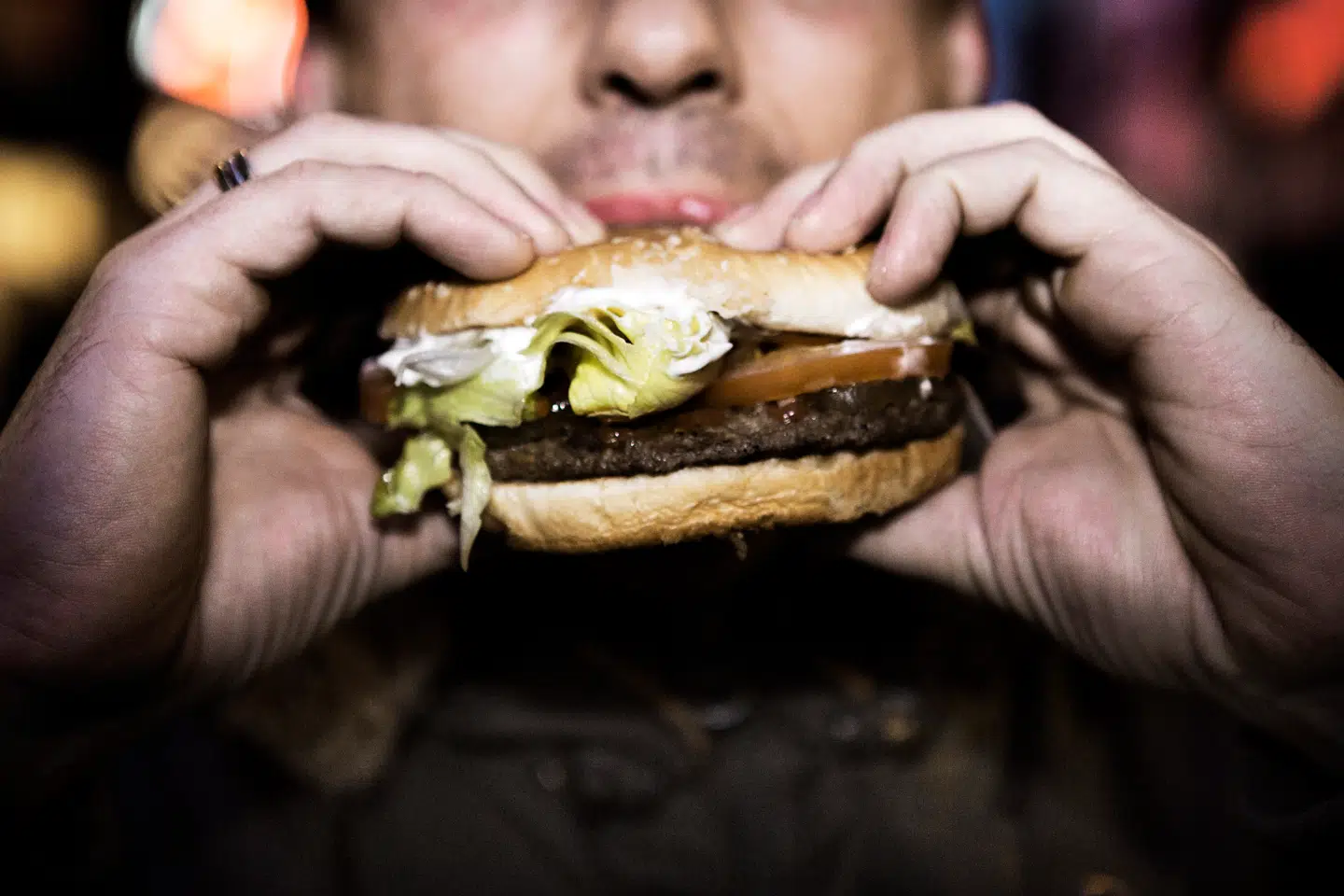 Ketokur, palæodiæt eller faste til vægttab? Forskere fortæller, hvad der er videnskabelig evidens for.