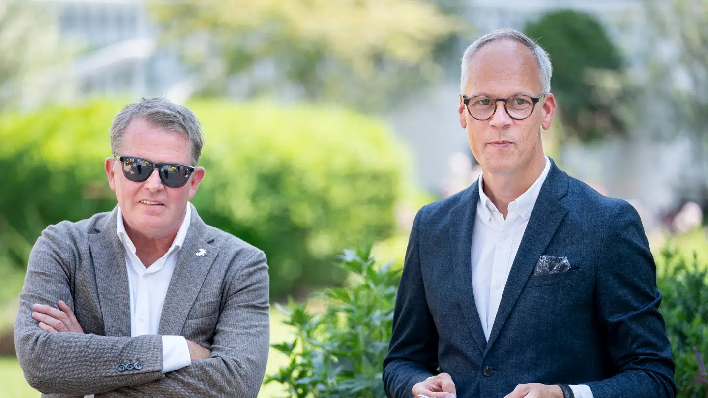 Dennis Ritter får heller ikke til VM sin faste makker Rolf Sørensen med i kommentatorboksen.