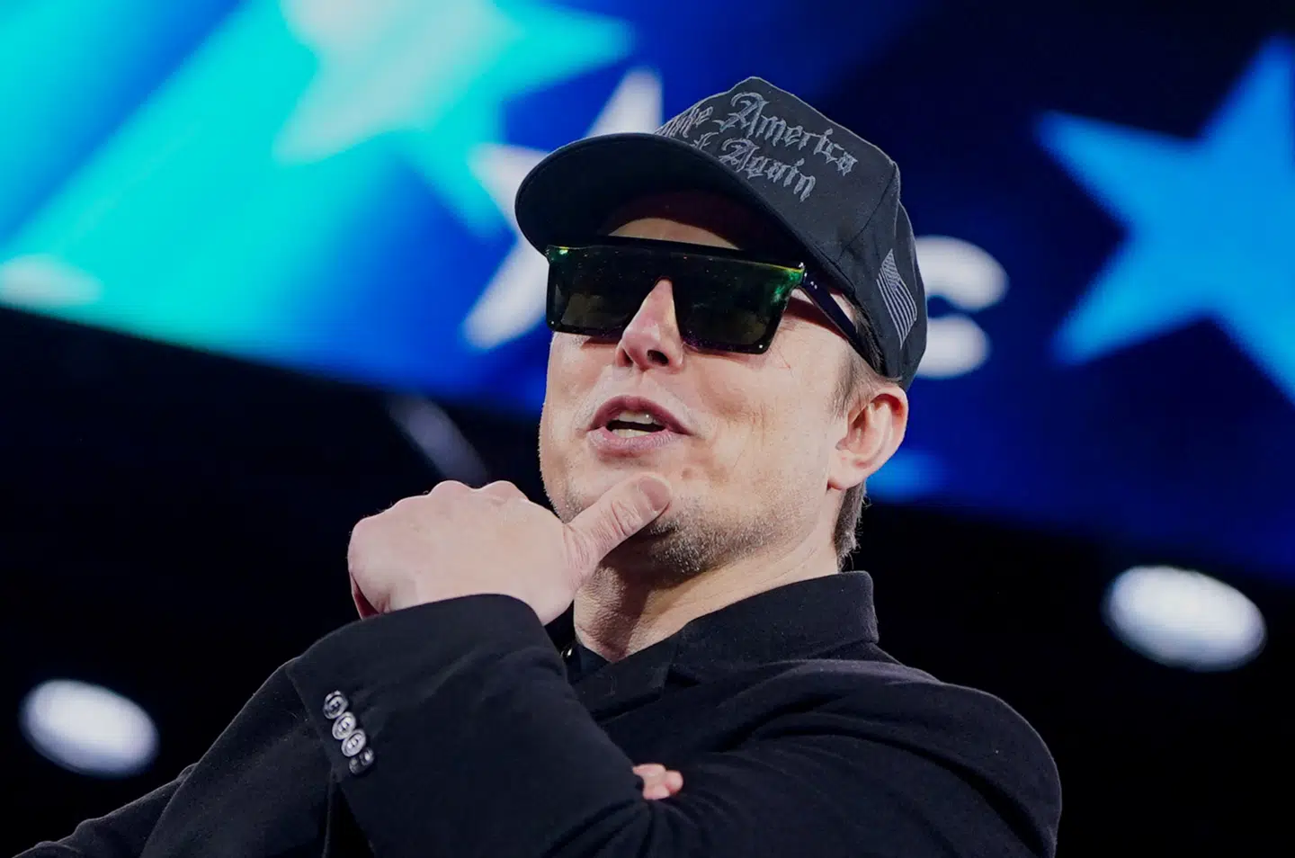 Der kan være uhyggeligt mange milliarder på vej ned i Tesla-topchefen Elon Musks lommer. Det kræver dog, at han lever op til en række milepæle.