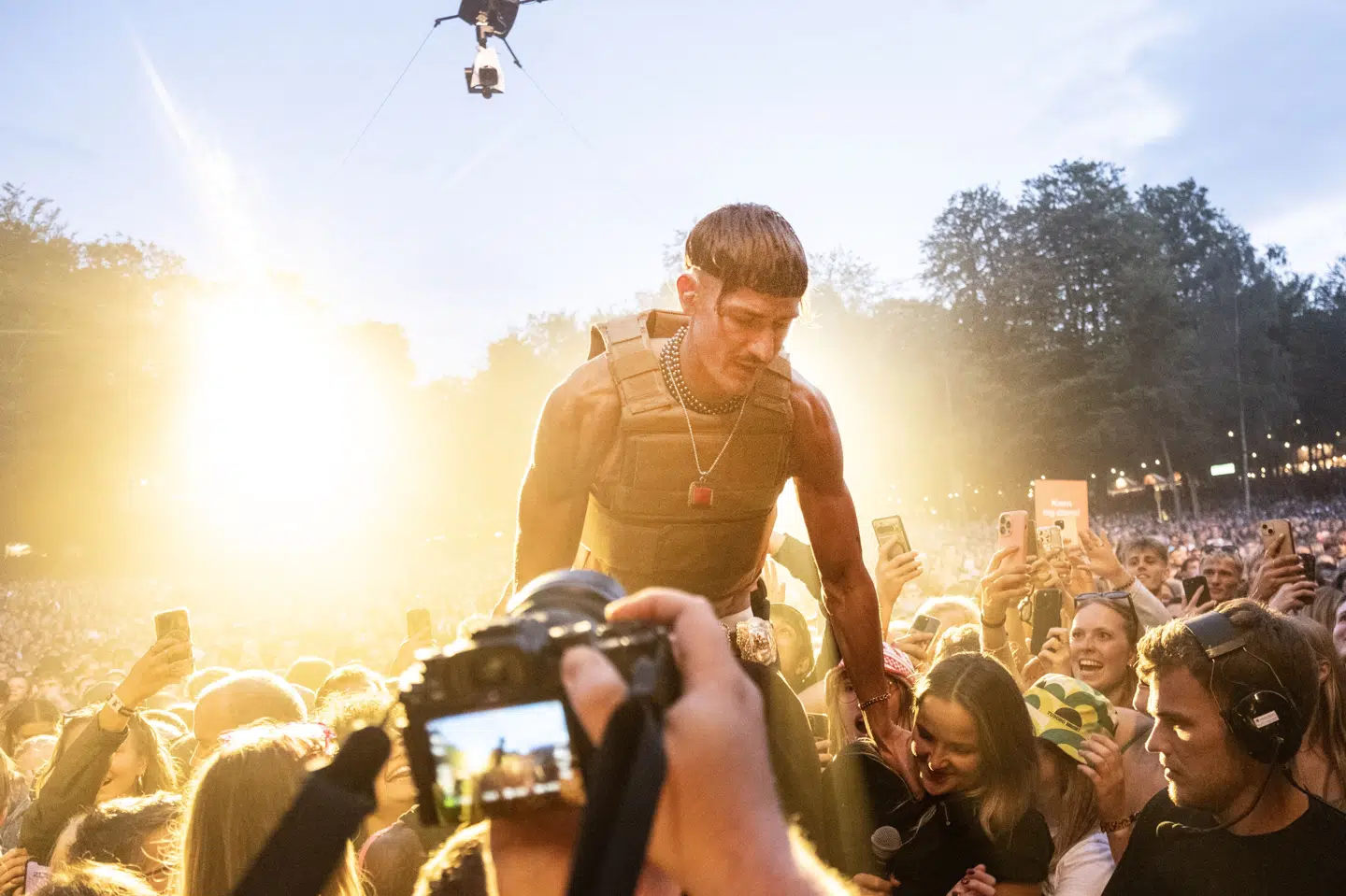 Københavns Kommune forventer trafikale udfordringer, når Tobias Rahim lørdag spiller på Refshaleøen. Den danske musiker spillede i august på Smukfest. (Arkivfoto).