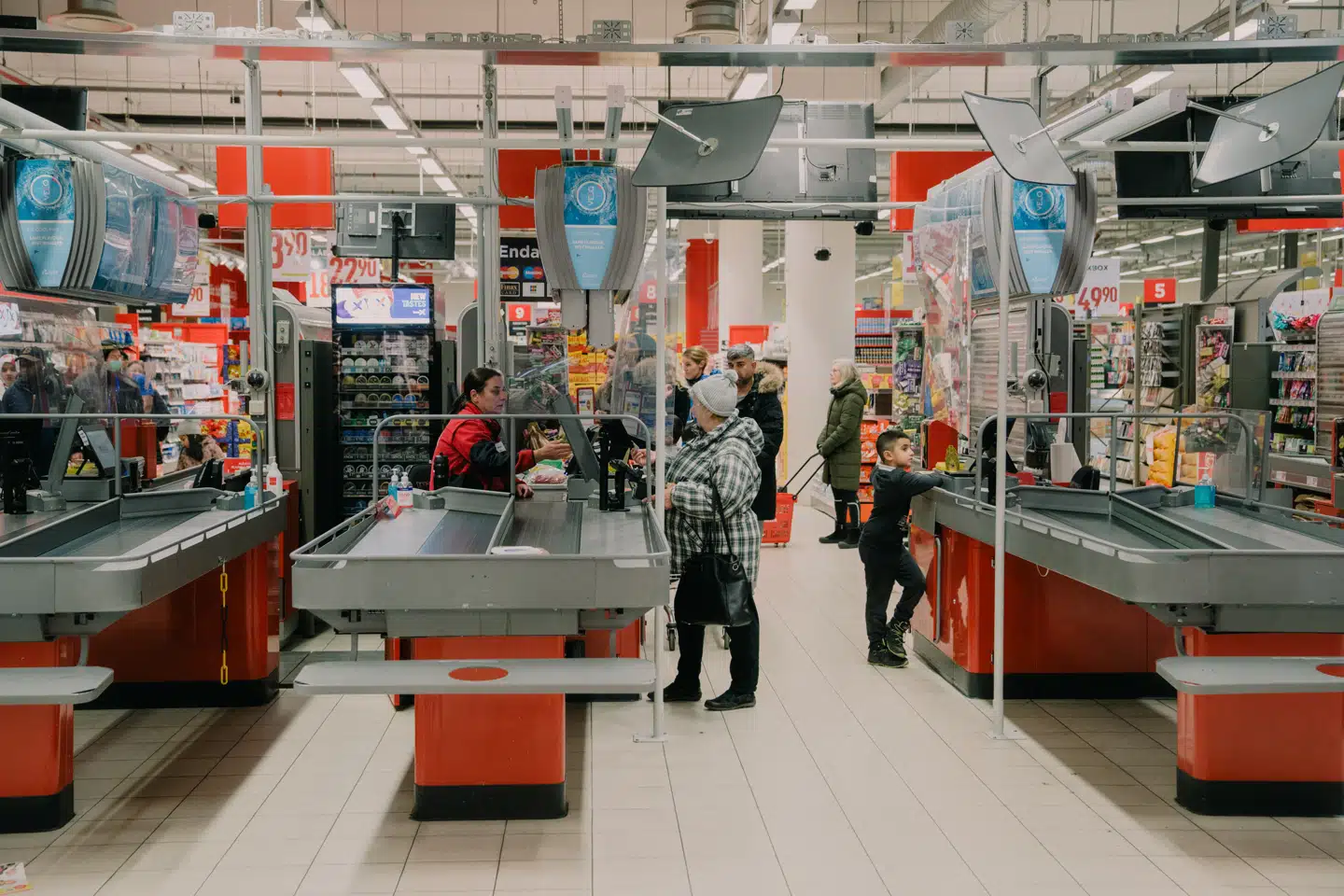 Sverige vil halvere fødevaremomsen fra 12 til seks procent – og i kombination med en svag svensk krone vil det yderligere øge potentialet for, at danskerne handler på den anden side af Øresund.