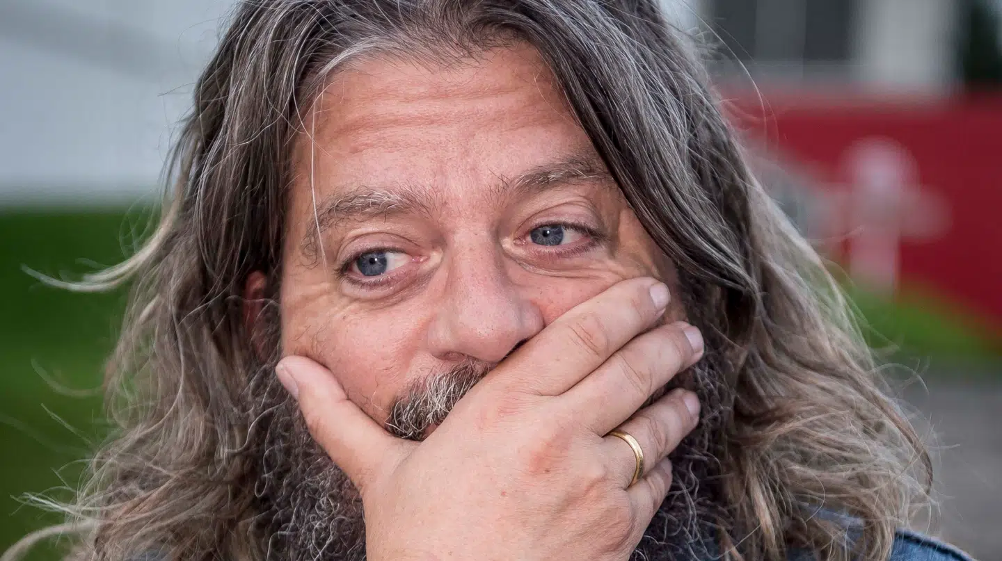 Anders Lund Madsen fortæller for første gang åbent om sorgen efter sin bror Peters død.