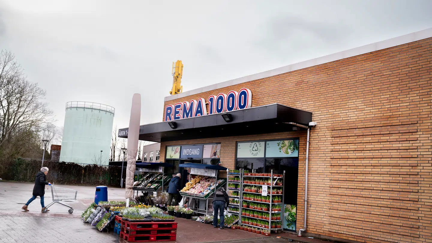 Rema 1000 har haft flere muskler at spille med på grund af deres norske ejere, mener ekspert. Hos kæden nægter man.