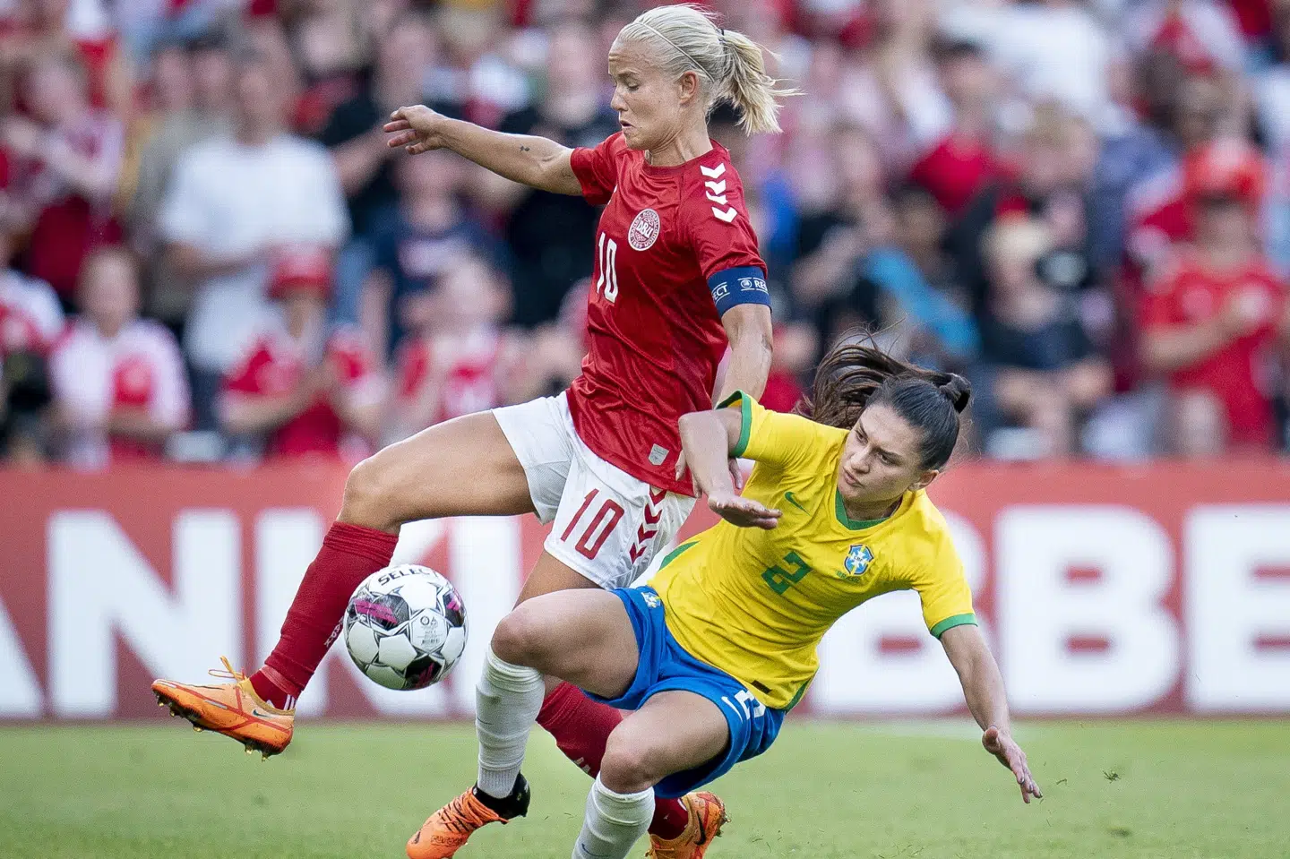 Pernille Harder og Danmark mødte Brasilien i Parken i 2022. (Arkivfoto).