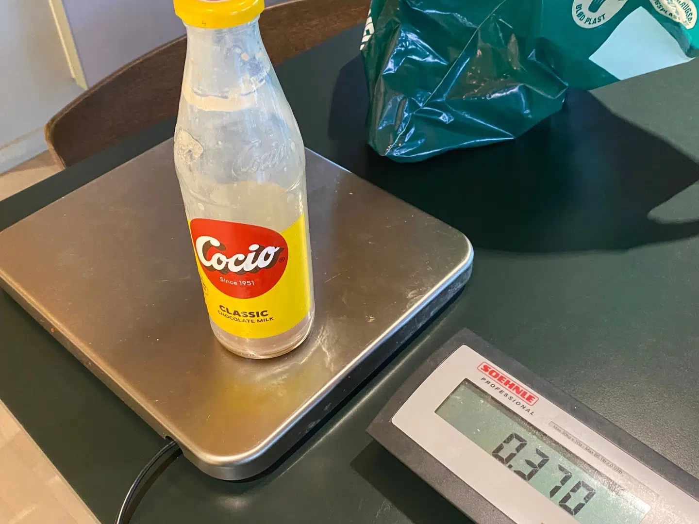 Cocio-flasker vejer meget og har derfor en højere stigning i pris end en vare med lettere emballage,