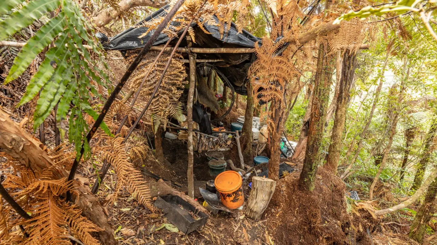 Her ses dele af den nyfundne lejr.